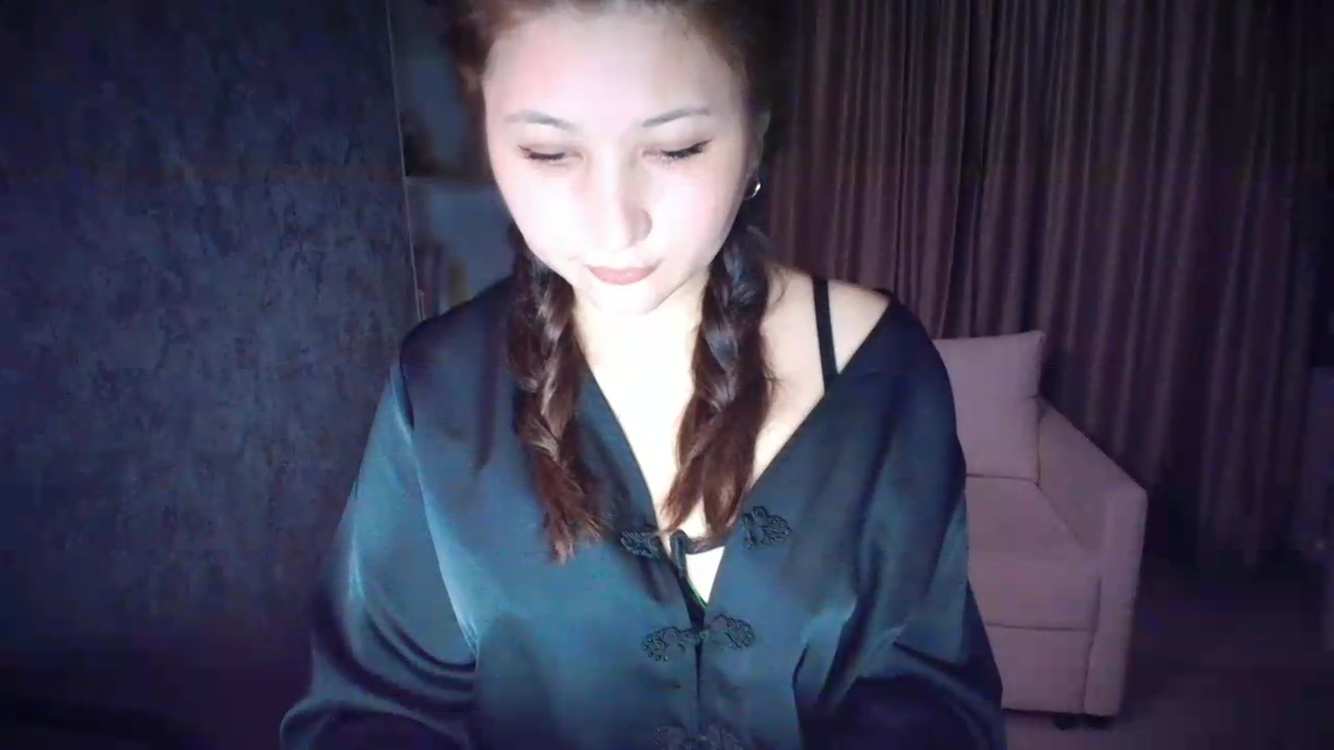 Gallery image thumbnail from Ellle's myfreecams stream on, 09/14/2026, 20:53 image 14 of 20
