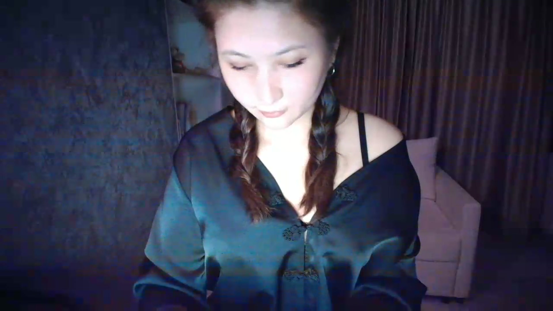 Gallery image thumbnail from Ellle's myfreecams stream on, 09/14/2026, 20:53 image 2 of 20