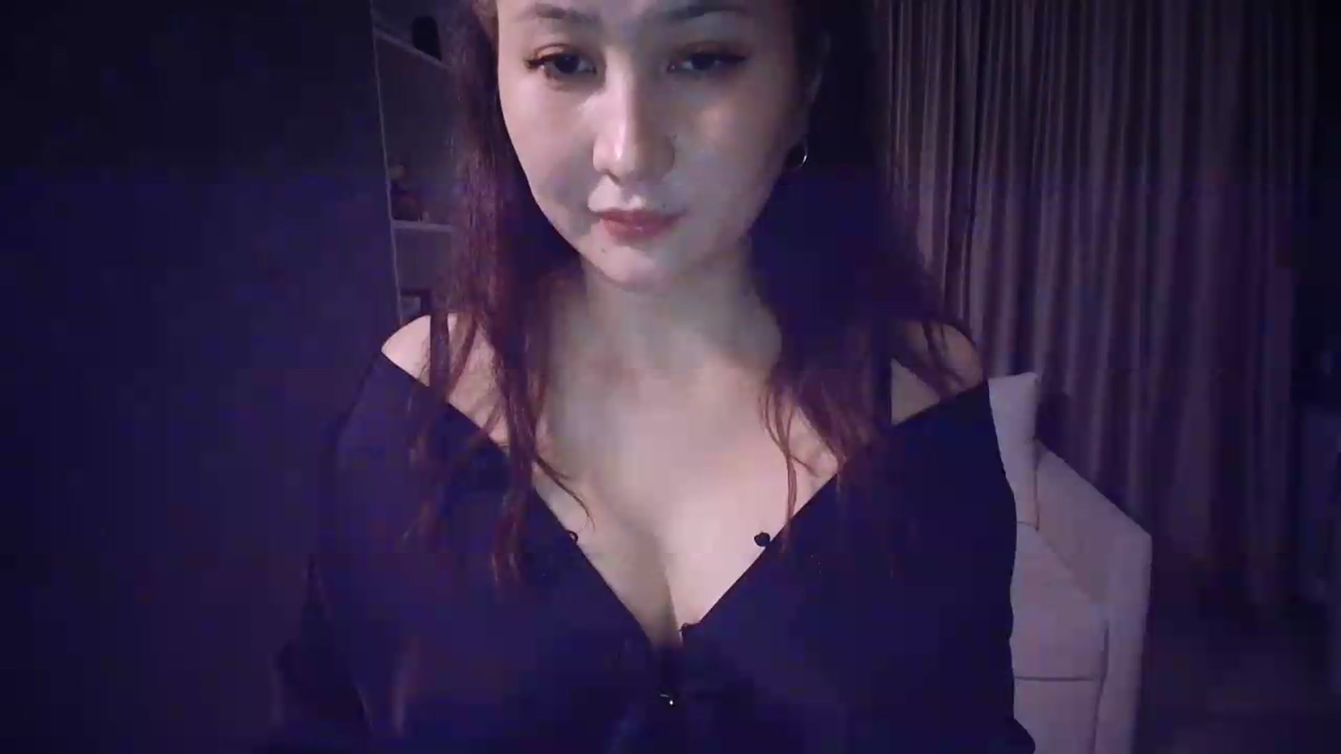 Gallery image thumbnail from Ellle's myfreecams stream on, 09/14/2026, 22:14 image 4 of 20