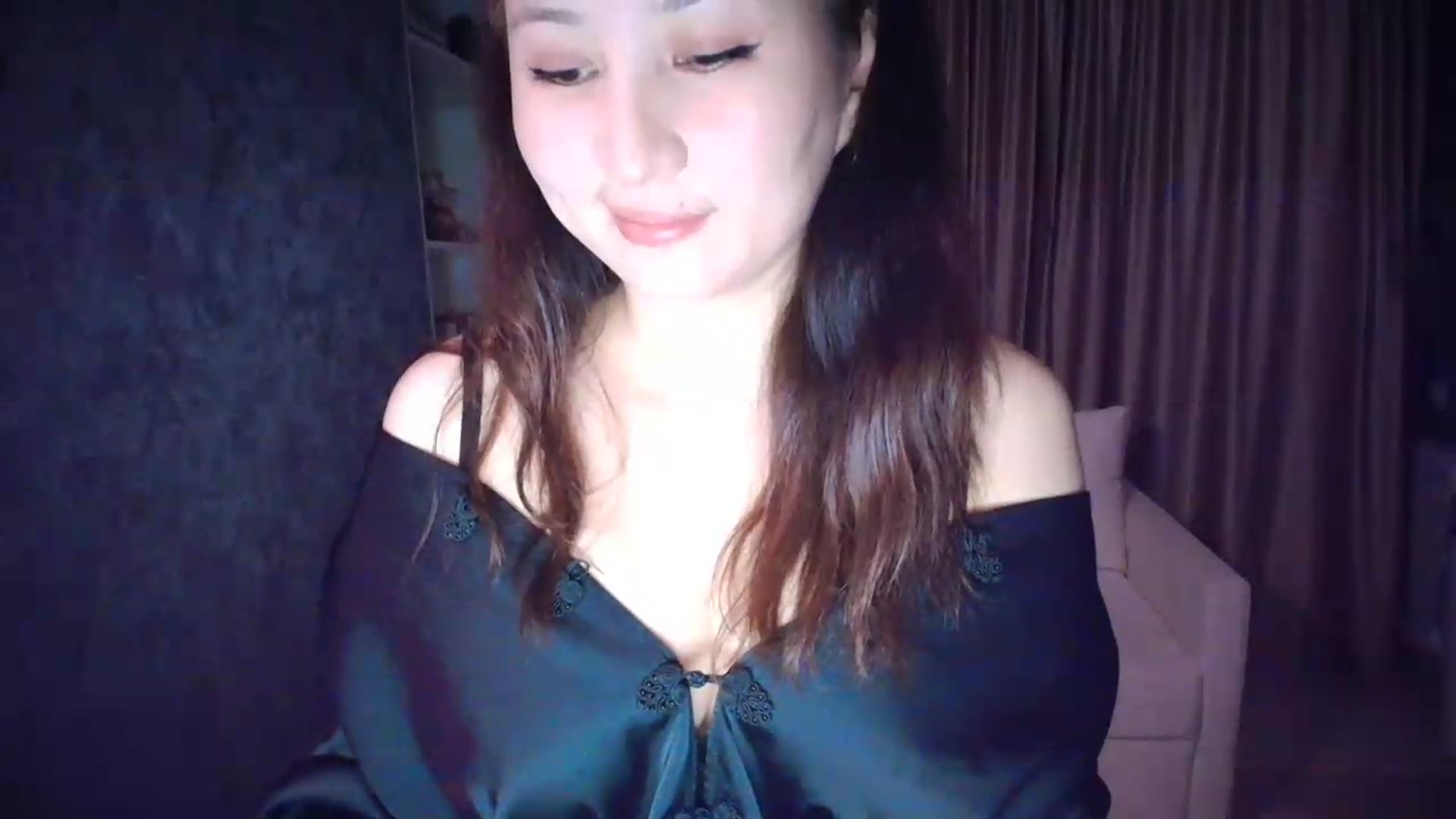 Gallery image thumbnail from Ellle's myfreecams stream on, 09/14/2026, 22:14 image 6 of 20