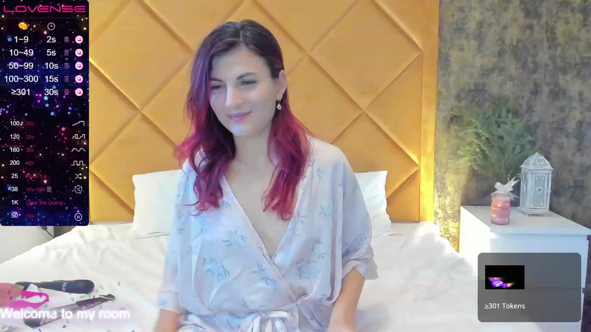 Gallery image thumbnail from Ellly_rosse's myfreecams stream on, 12/29/2022, 12:30 image 6 of 20