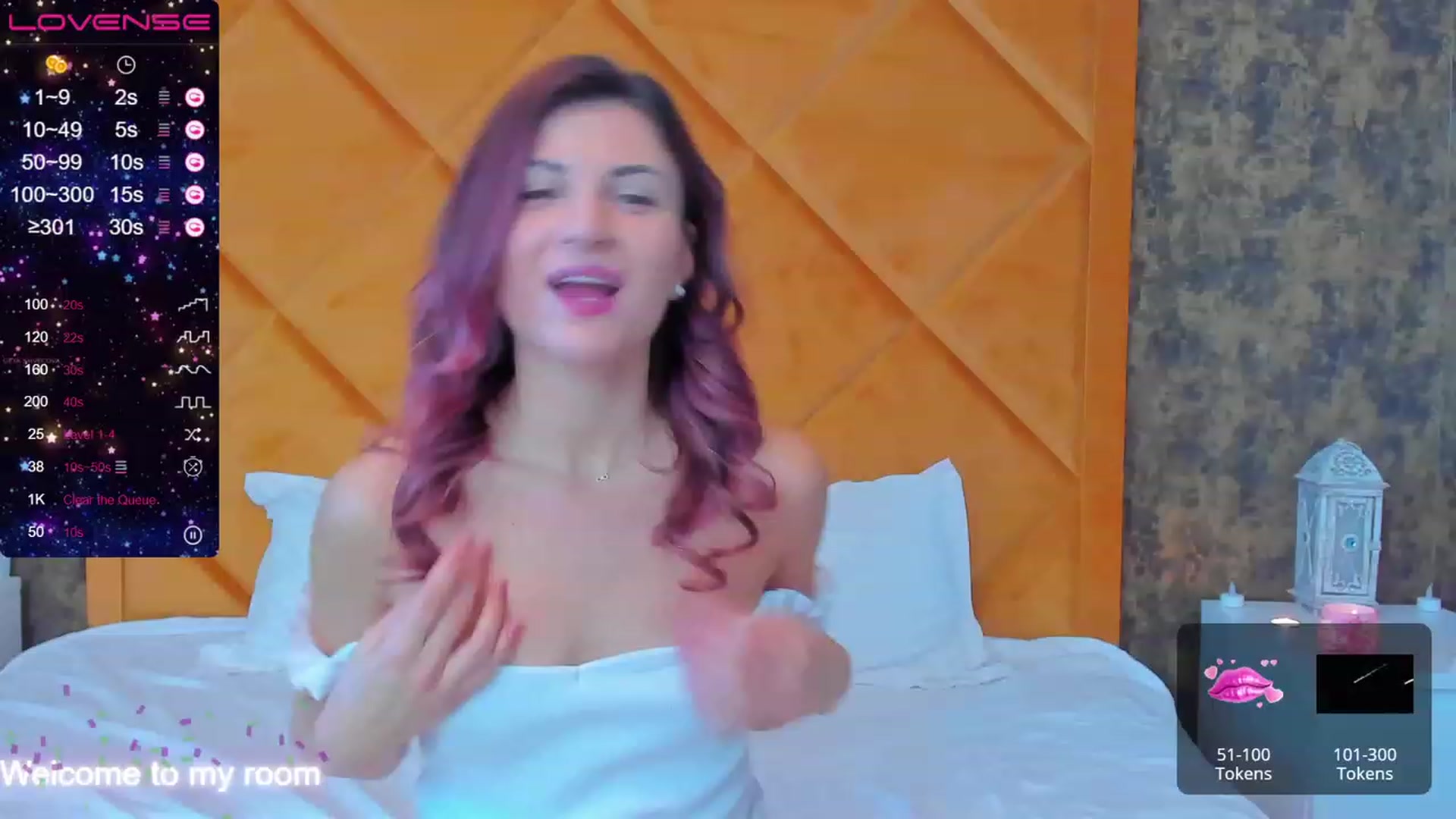 Gallery image thumbnail from Ellly_rosse's myfreecams stream on, 01/18/2023, 10:35 image 4 of 20