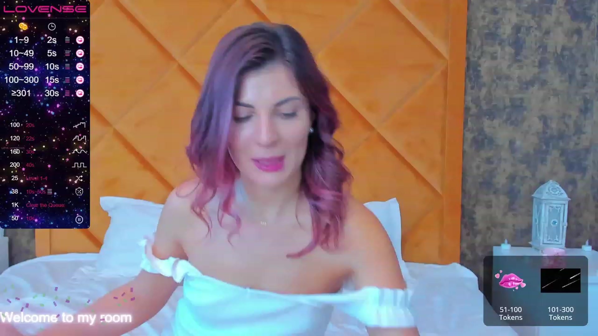 Gallery image thumbnail from Ellly_rosse's myfreecams stream on, 01/18/2023, 12:58 image 9 of 20