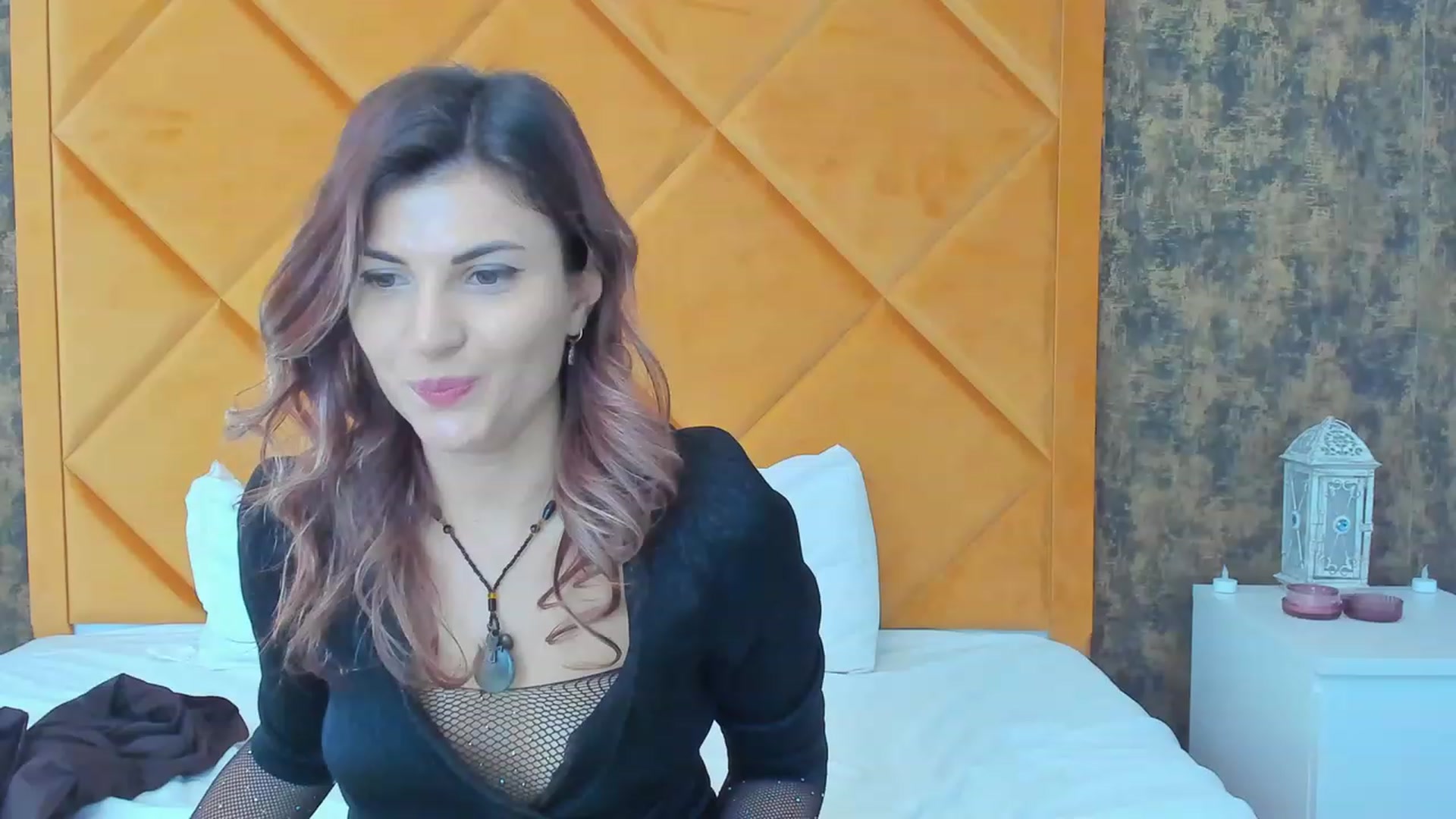 Gallery image thumbnail from Ellly_rosse's myfreecams stream on, 02/03/2023, 13:00 image 11 of 20