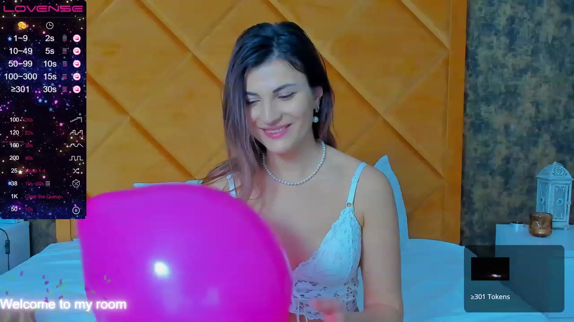 Gallery image thumbnail from Ellly_rosse's myfreecams stream on, 02/12/2023, 16:37 image 8 of 20