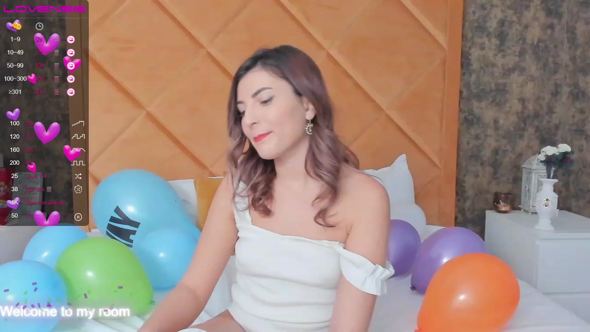 Gallery image thumbnail from Ellly_rosse's myfreecams stream on, 02/14/2023, 08:28 image 18 of 20