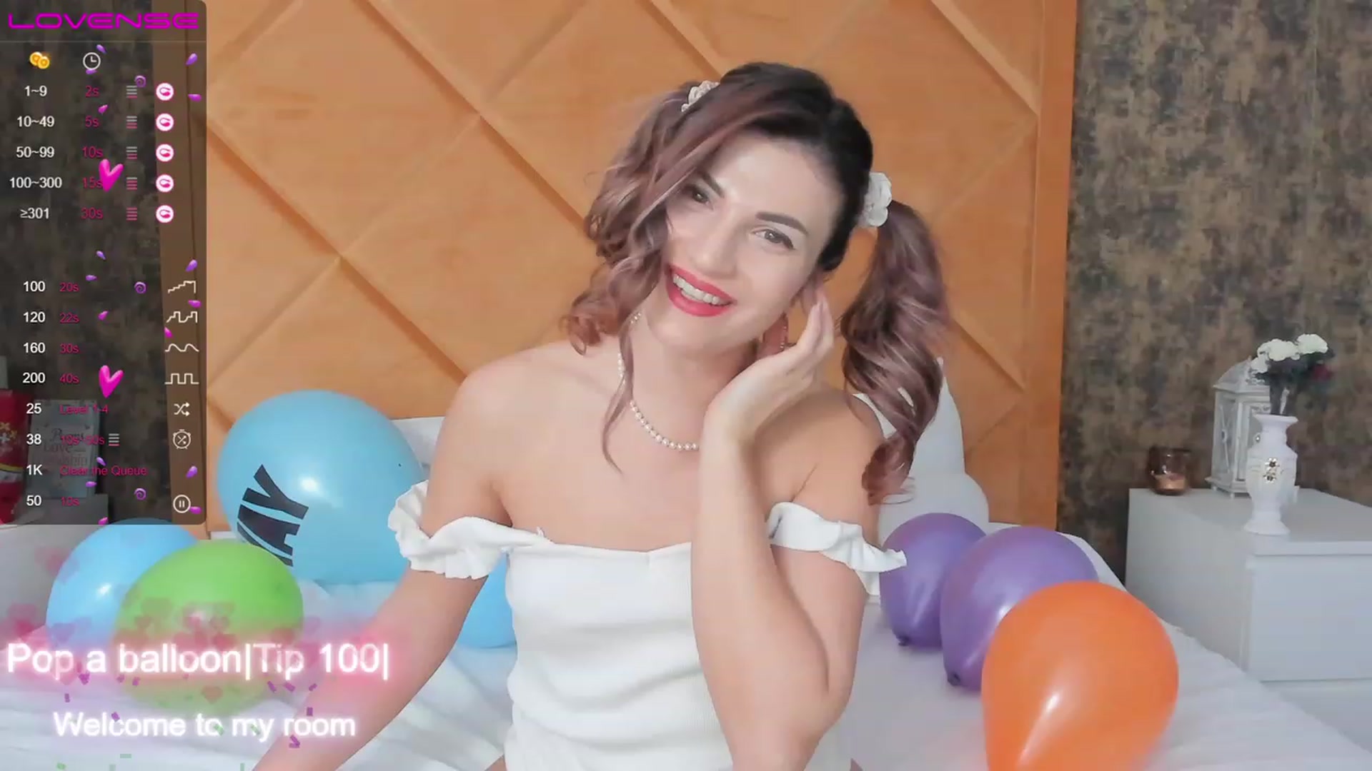 Gallery image thumbnail from Ellly_rosse's myfreecams stream on, 02/14/2023, 09:57 image 12 of 20