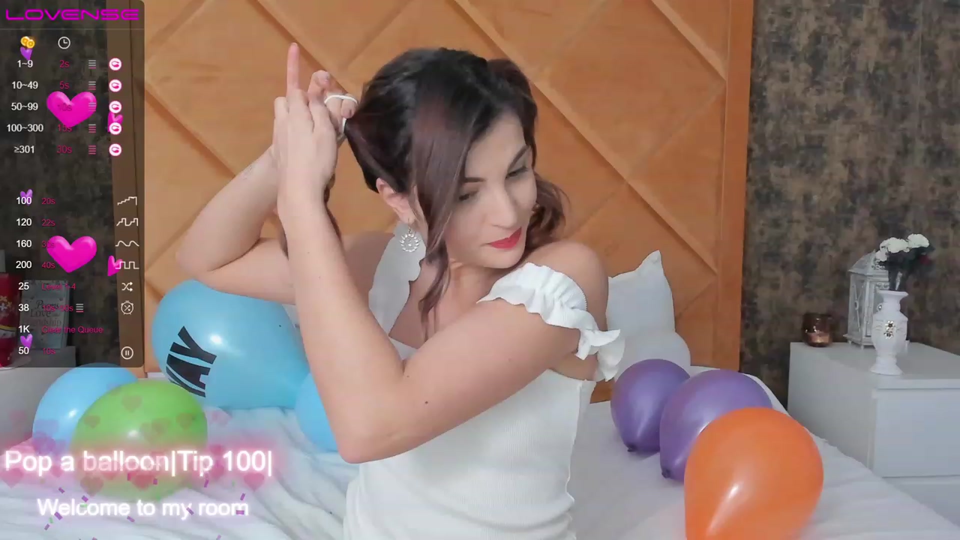 Gallery image thumbnail from Ellly_rosse's myfreecams stream on, 02/14/2023, 09:57 image 1 of 20