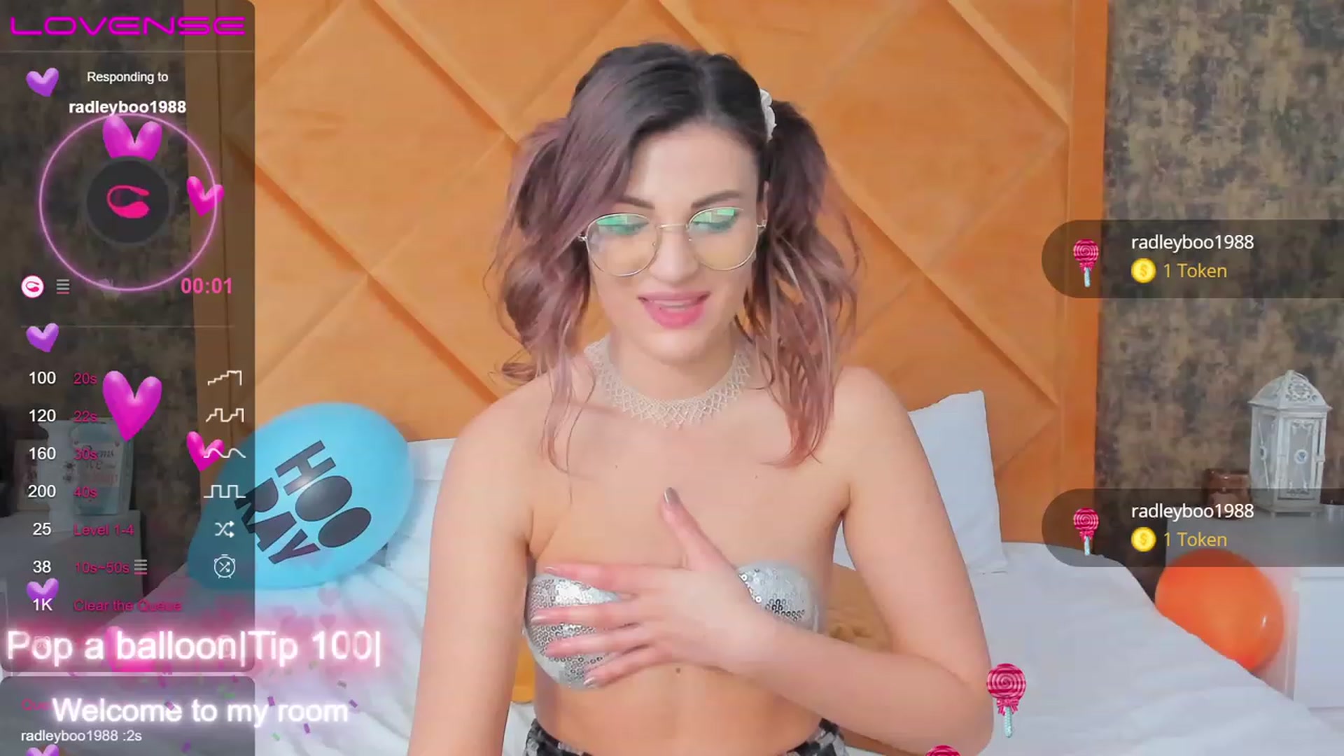 Gallery image thumbnail from Ellly_rosse's myfreecams stream on, 02/15/2023, 11:00 image 5 of 20
