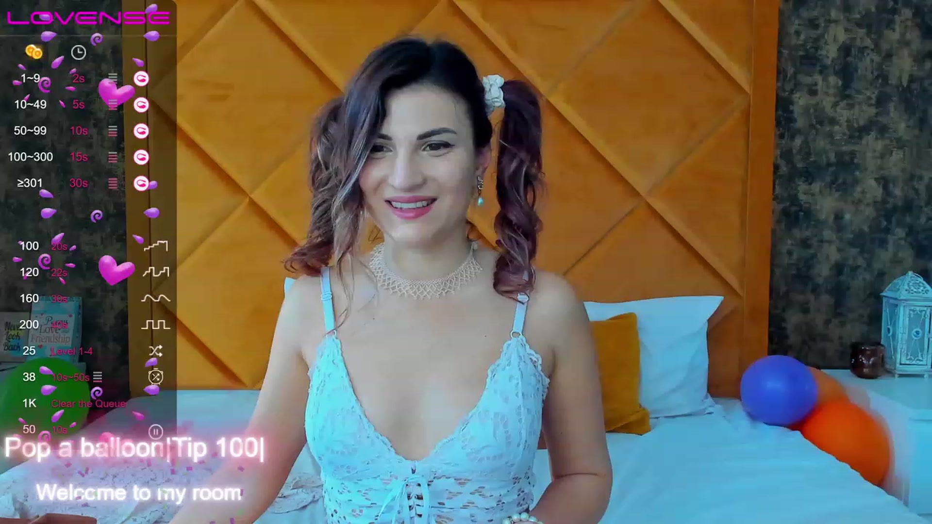 Gallery image thumbnail from Ellly_rosse's myfreecams stream on, 02/19/2023, 12:51 image 16 of 20