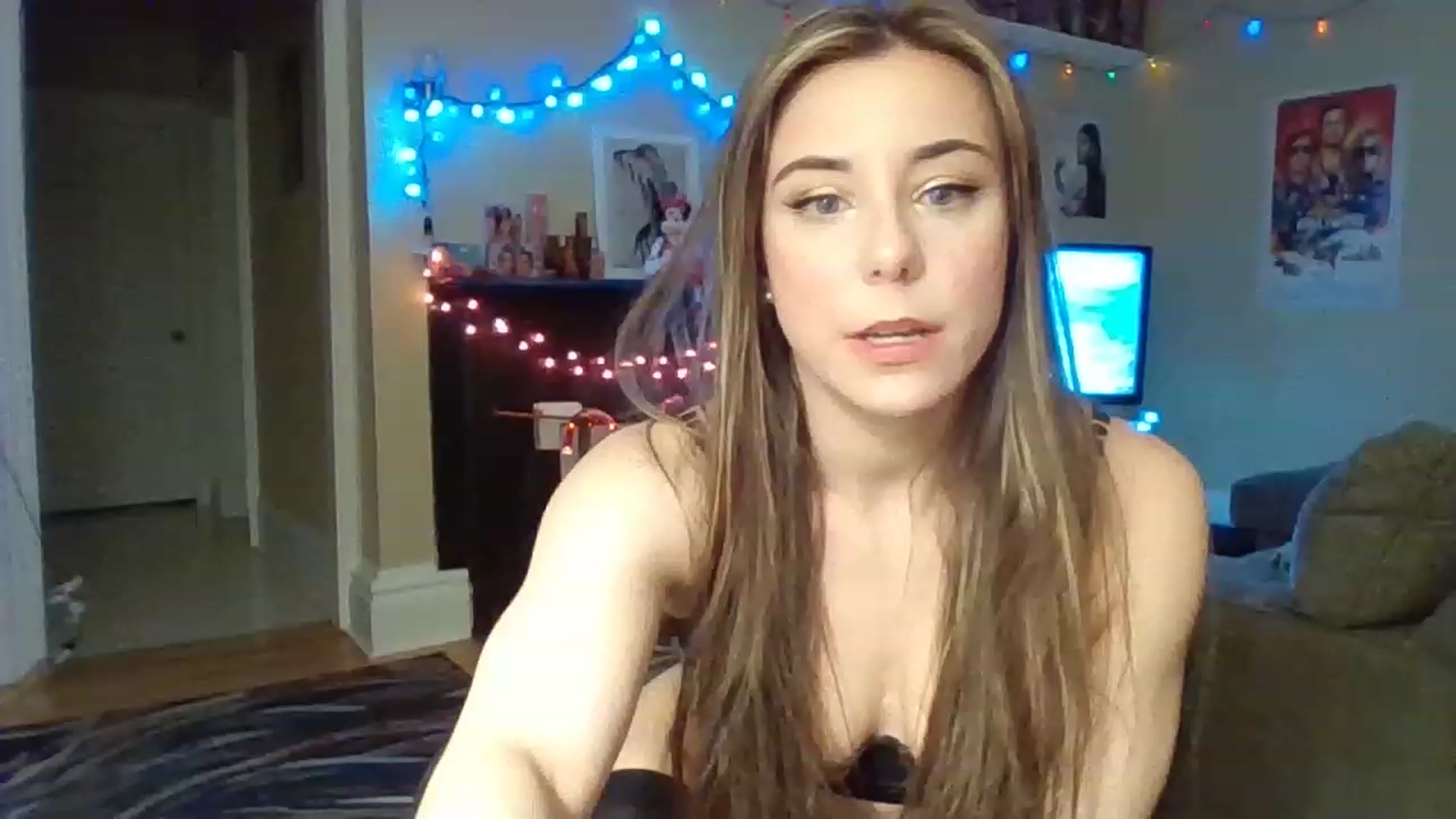 Gallery image thumbnail from EllyBunnie's myfreecams stream on, 03/23/2023, 03:01 image 5 of 20