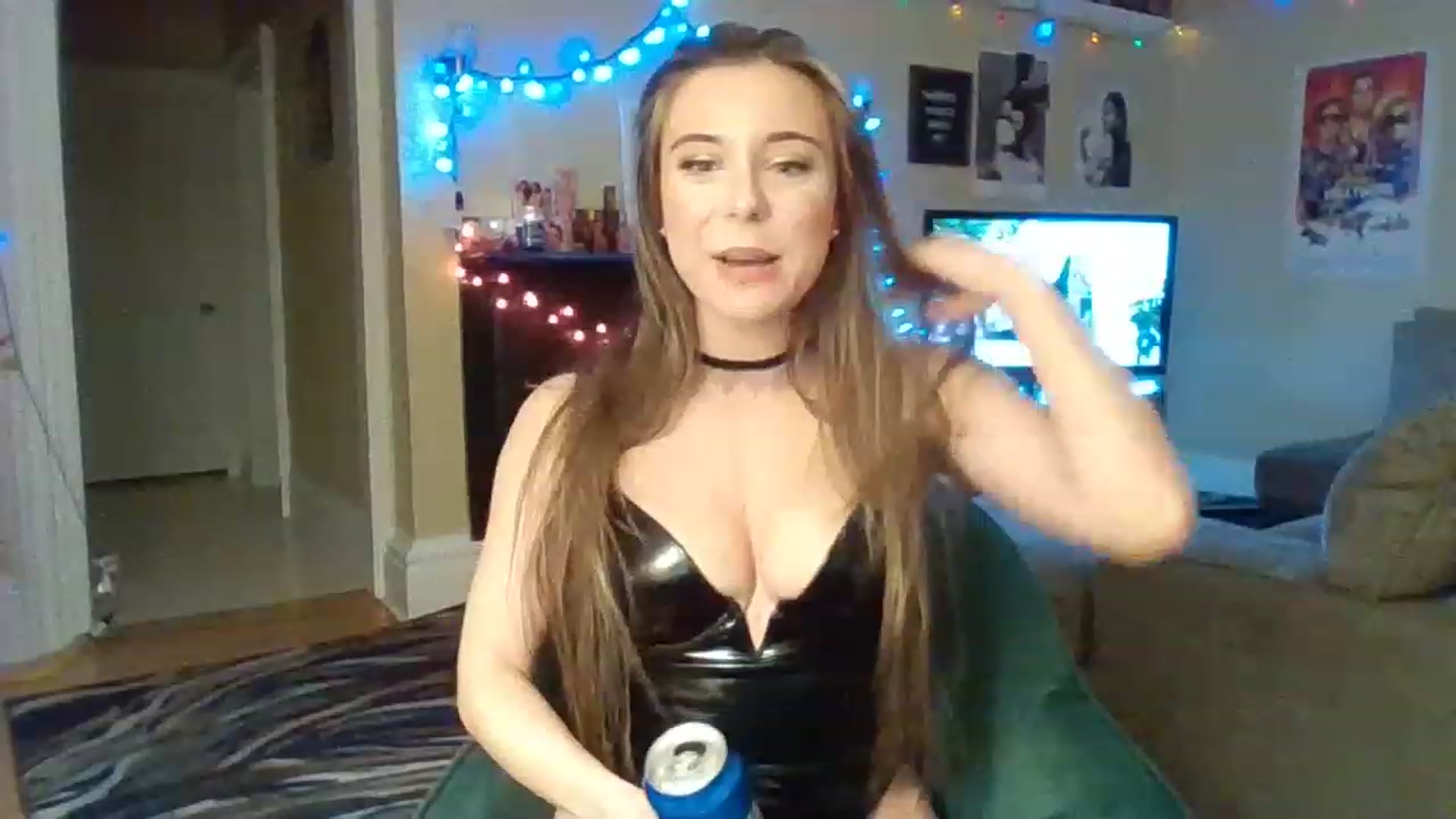 Gallery image thumbnail from EllyBunnie's myfreecams stream on, 03/24/2023, 04:28 image 13 of 20