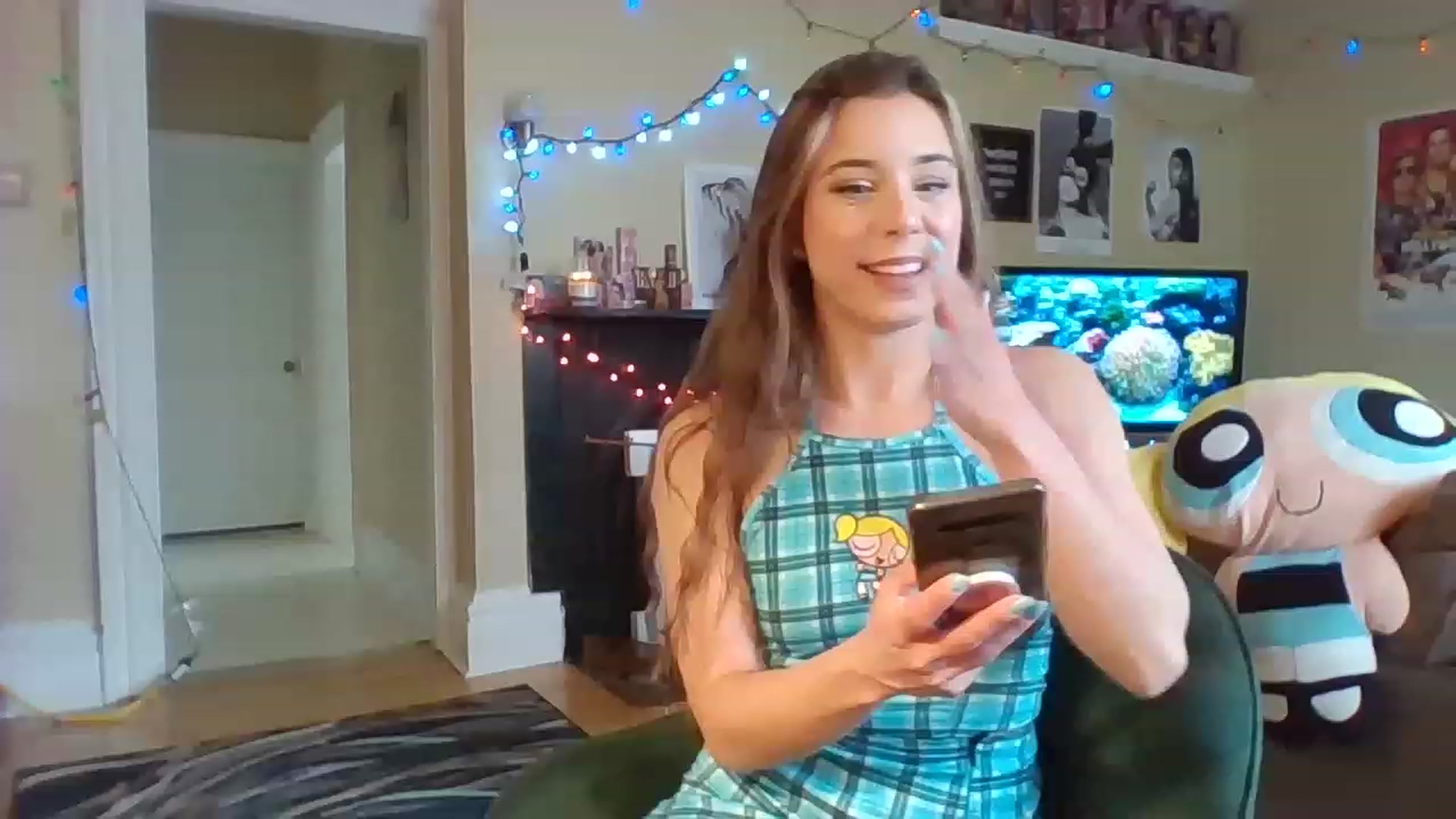 Gallery image thumbnail from EllyBunnie's myfreecams stream on, 04/05/2023, 16:14 image 6 of 20