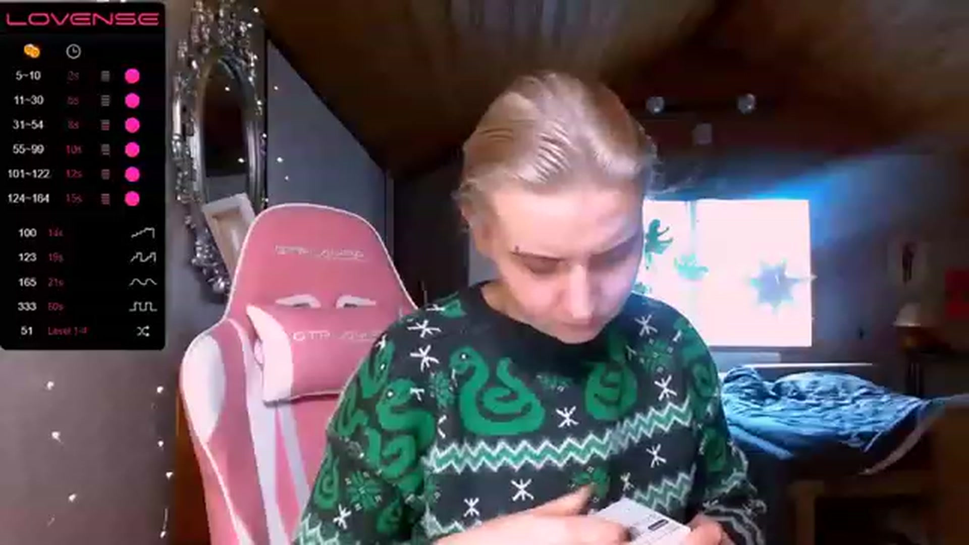 Gallery image thumbnail from EllyPlum's myfreecams stream on, 12/19/2022, 09:11 image 8 of 20