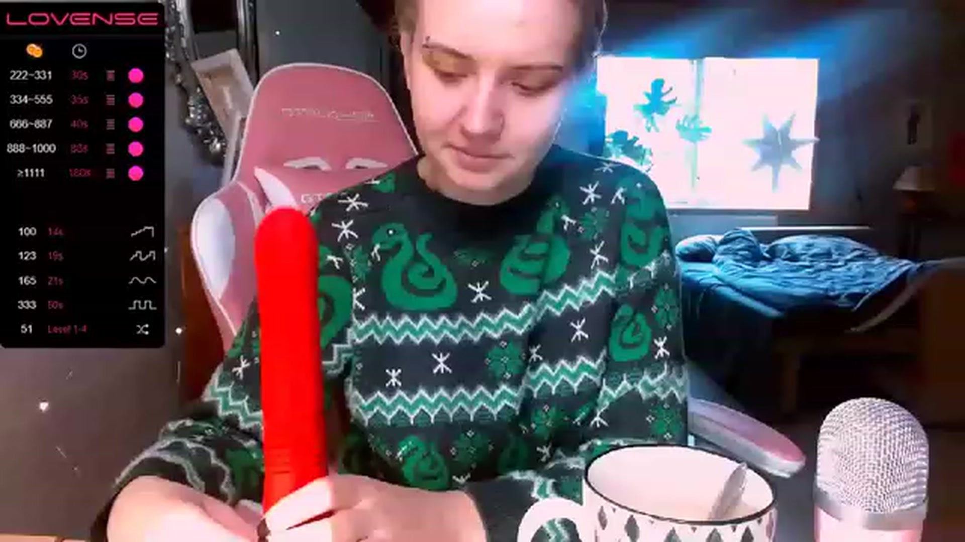 Gallery image thumbnail from EllyPlum's myfreecams stream on, 12/19/2022, 09:11 image 10 of 20