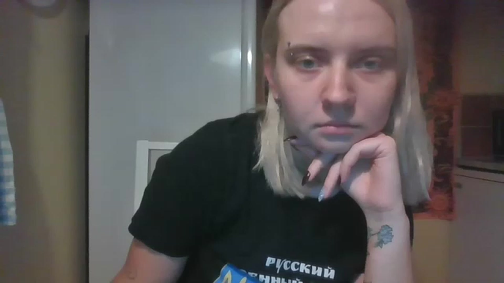 Gallery image thumbnail from EllyPlum's myfreecams stream on, 12/26/2022, 18:26 image 13 of 20