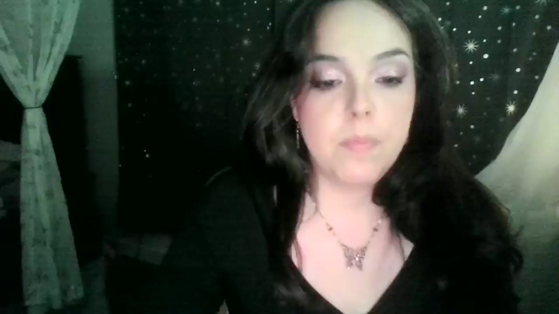 Gallery image thumbnail from EllyRose1's myfreecams stream on, 06/18/2025, 24:34 image 11 of 20
