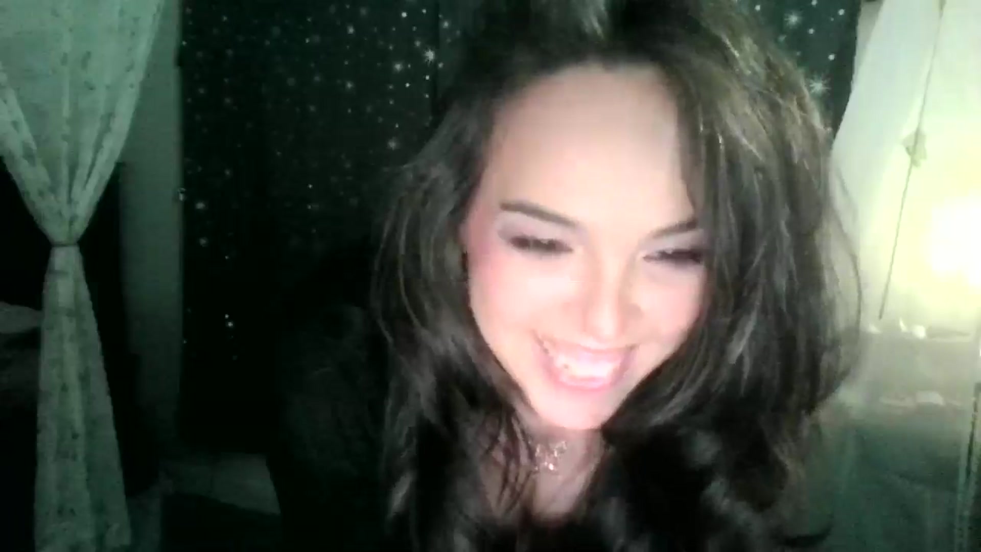 Gallery image thumbnail from EllyRose1's myfreecams stream on, 06/18/2025, 24:34 image 20 of 20