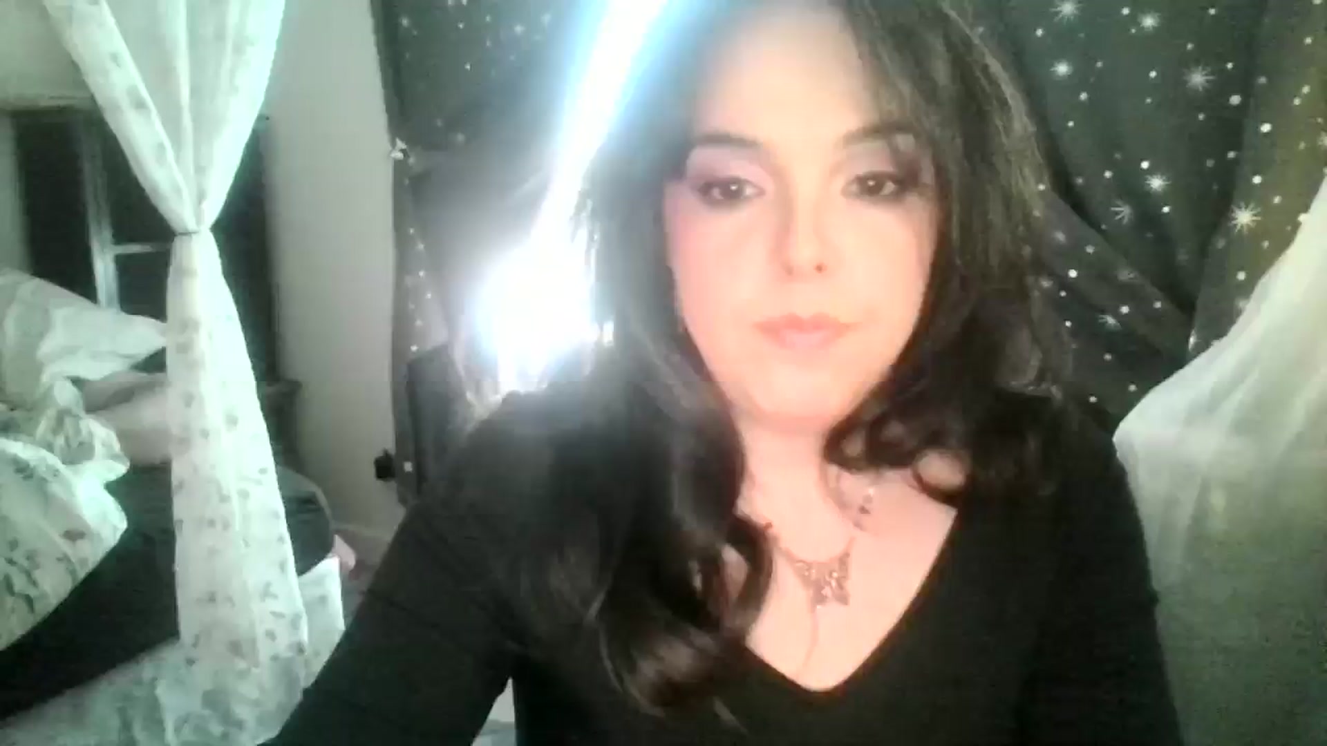 Gallery image thumbnail from EllyRose1's myfreecams stream on, 06/18/2025, 24:34 image 2 of 20