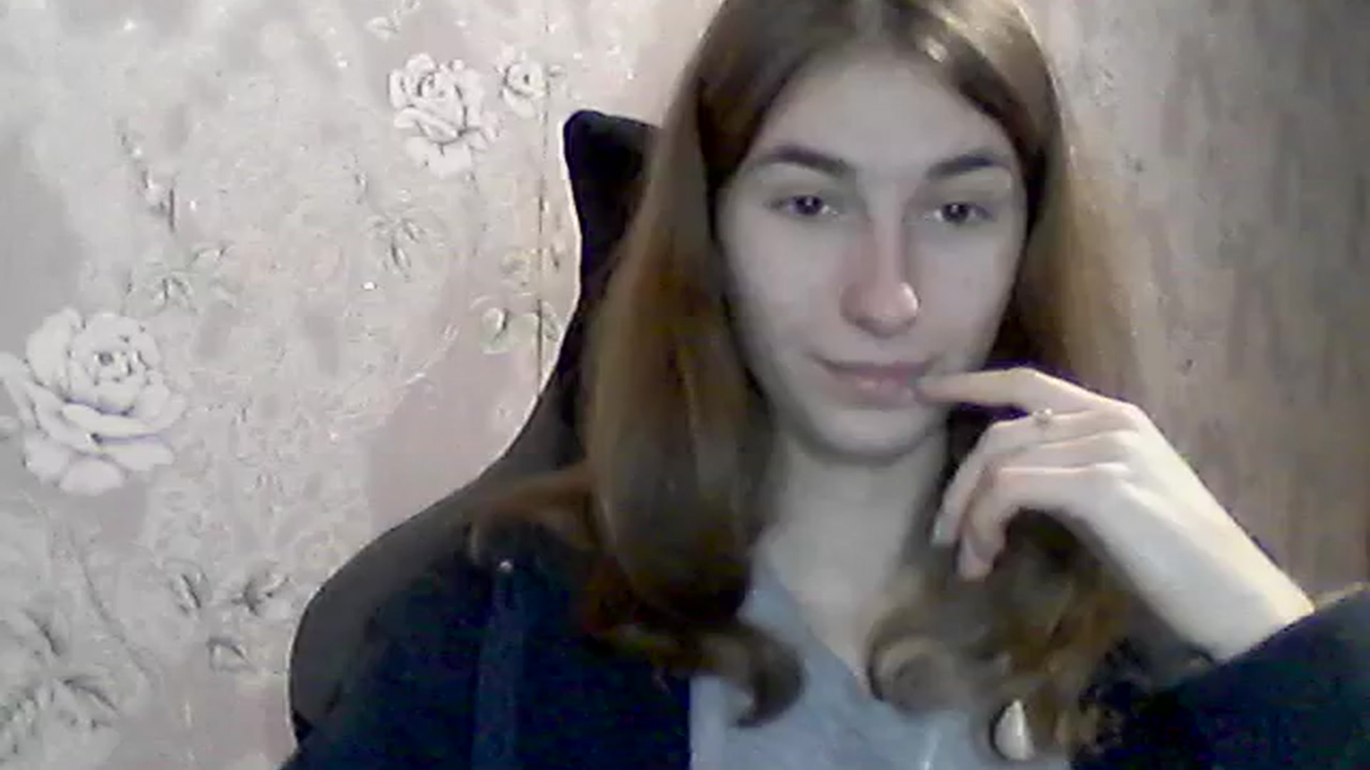 Gallery image thumbnail from Elly_Clutch's myfreecams stream on, 12/23/2023, 13:31 image 6 of 20