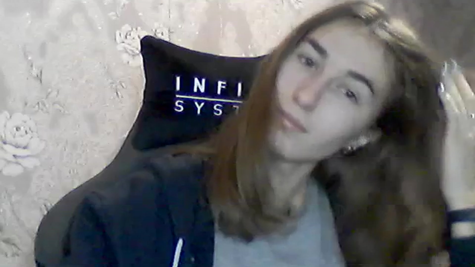 Gallery image thumbnail from Elly_Clutch's myfreecams stream on, 12/29/2023, 13:08 image 7 of 20
