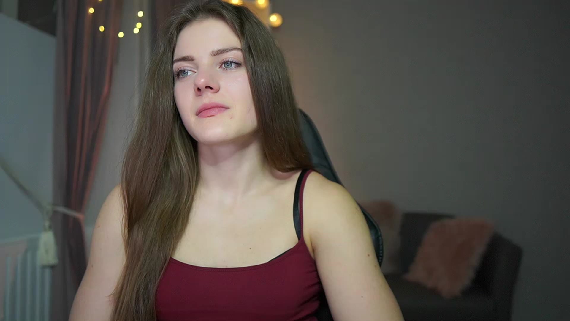 Gallery image thumbnail from Elly_Malkova_'s myfreecams stream on, 02/10/2023, 20:49 image 7 of 20