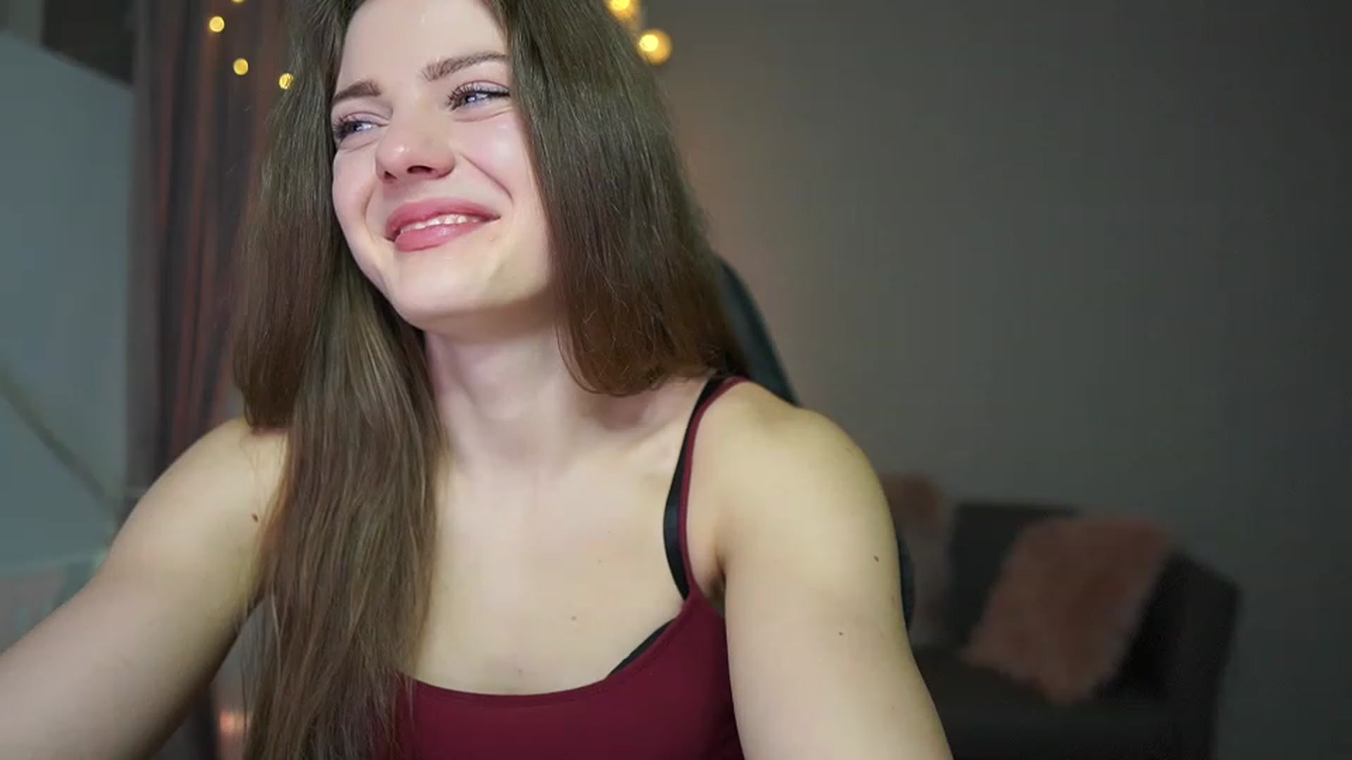 Gallery image thumbnail from Elly_Malkova_'s myfreecams stream on, 02/10/2023, 20:49 image 5 of 20