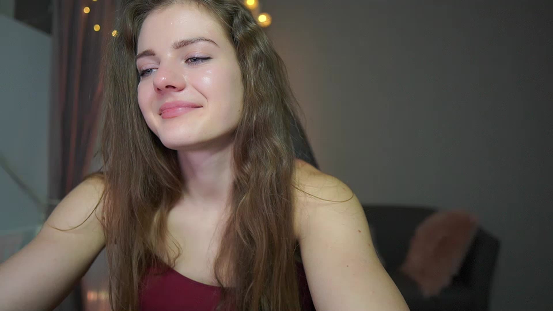 Gallery image thumbnail from Elly_Malkova_'s myfreecams stream on, 02/10/2023, 23:34 image 16 of 20