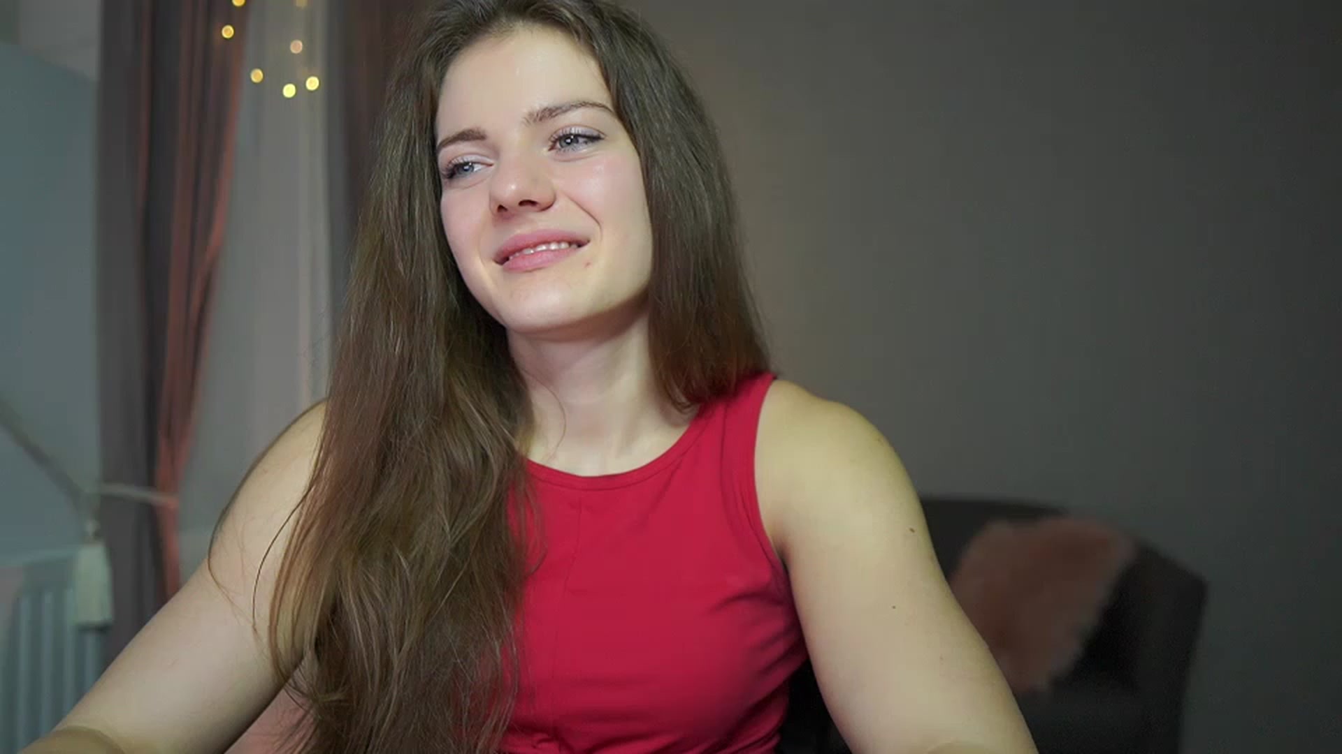 Gallery image thumbnail from Elly_Malkova_'s myfreecams stream on, 02/11/2023, 10:13 image 6 of 20