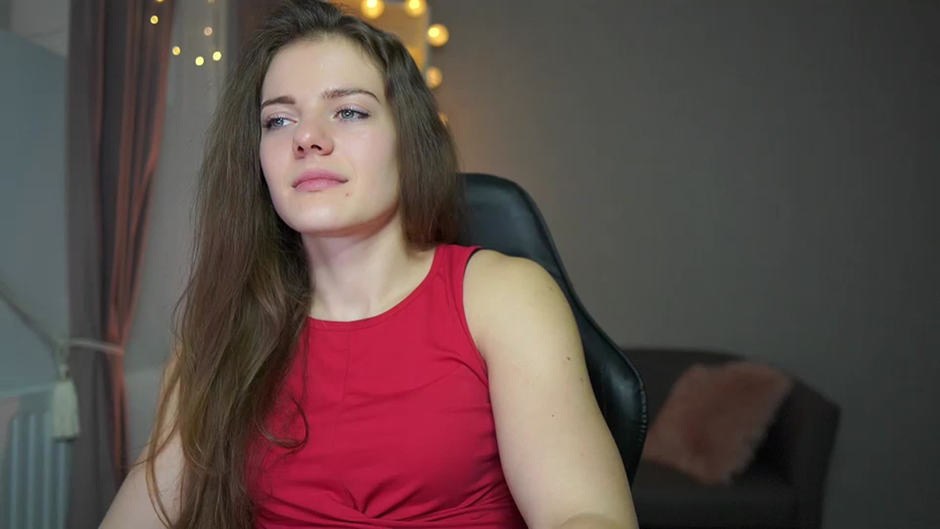 Gallery image thumbnail from Elly_Malkova_'s myfreecams stream on, 02/11/2023, 10:13 image 19 of 20