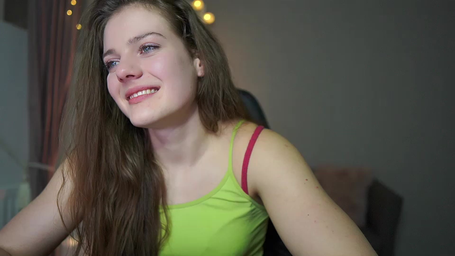 Gallery image thumbnail from Elly_Malkova_'s myfreecams stream on, 02/13/2023, 20:35 image 4 of 20