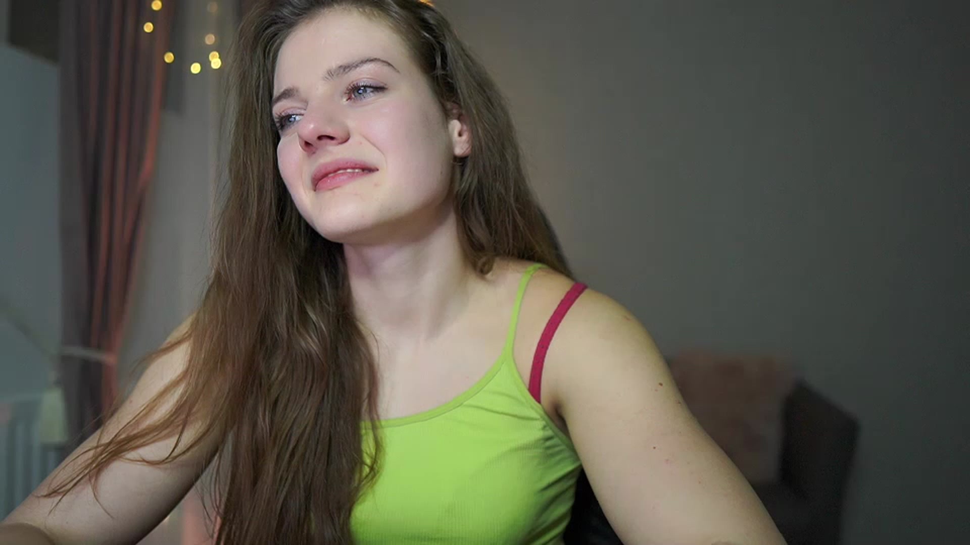 Gallery image thumbnail from Elly_Malkova_'s myfreecams stream on, 02/13/2023, 20:35 image 1 of 20