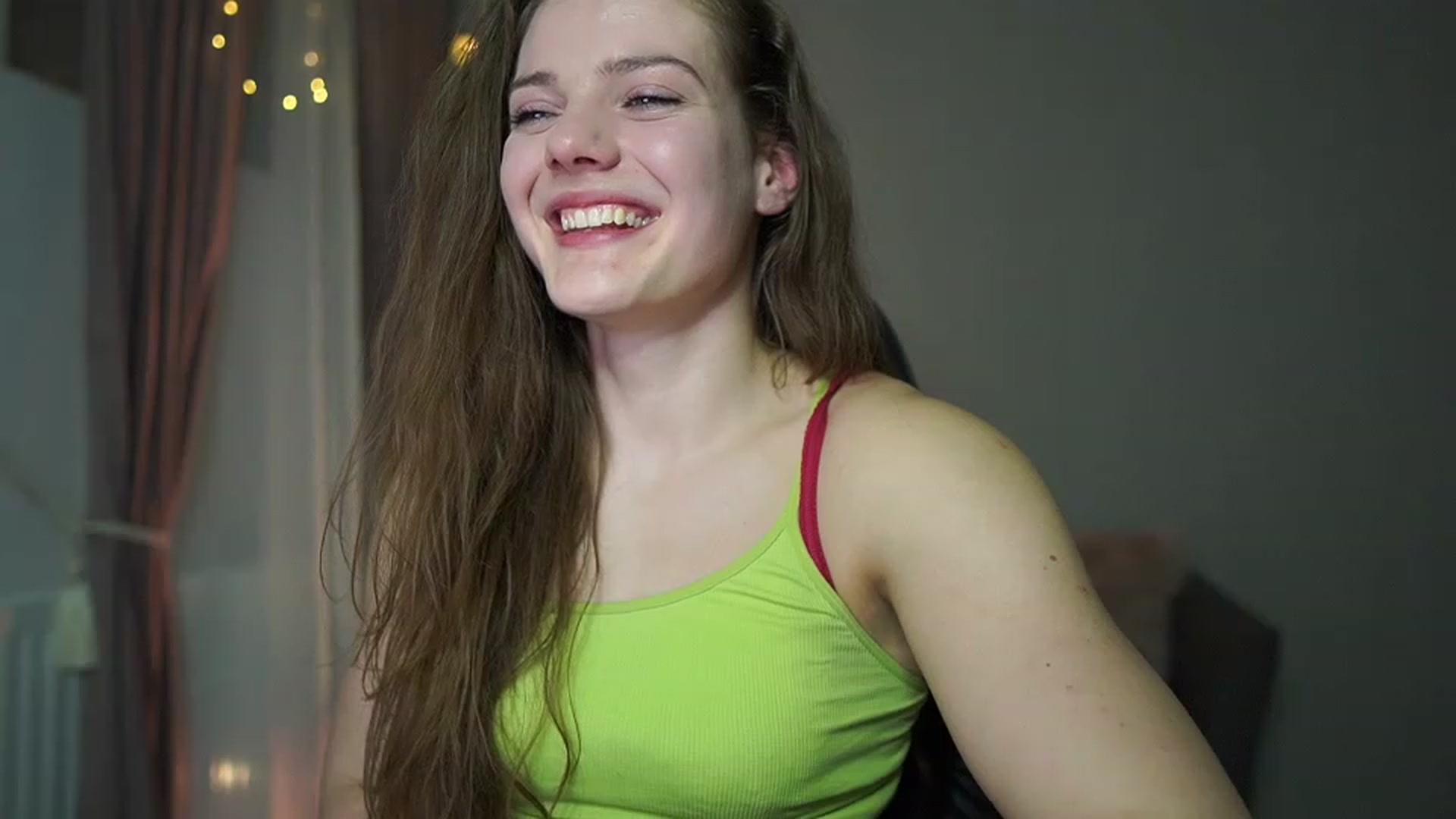 Gallery image thumbnail from Elly_Malkova_'s myfreecams stream on, 02/13/2023, 20:35 image 15 of 20