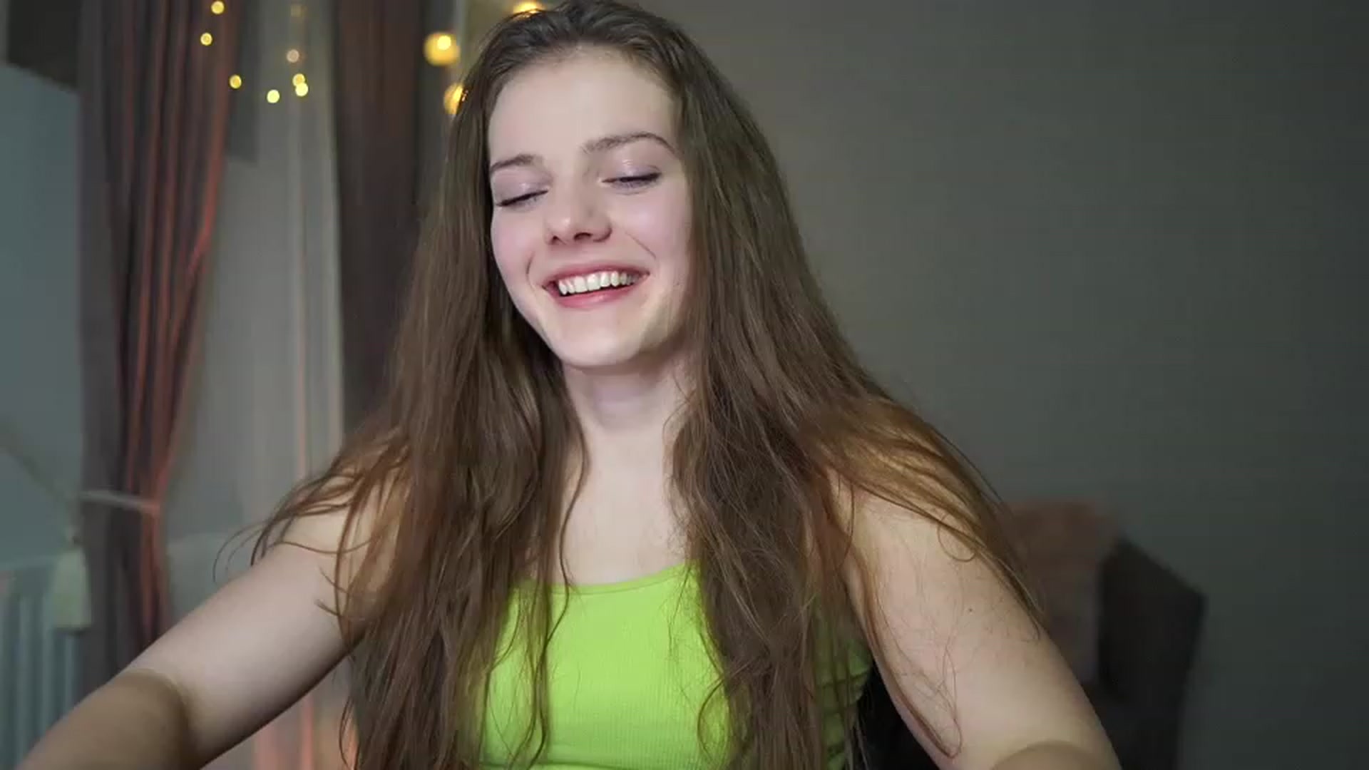 Gallery image thumbnail from Elly_Malkova_'s myfreecams stream on, 02/13/2023, 20:35 image 12 of 20
