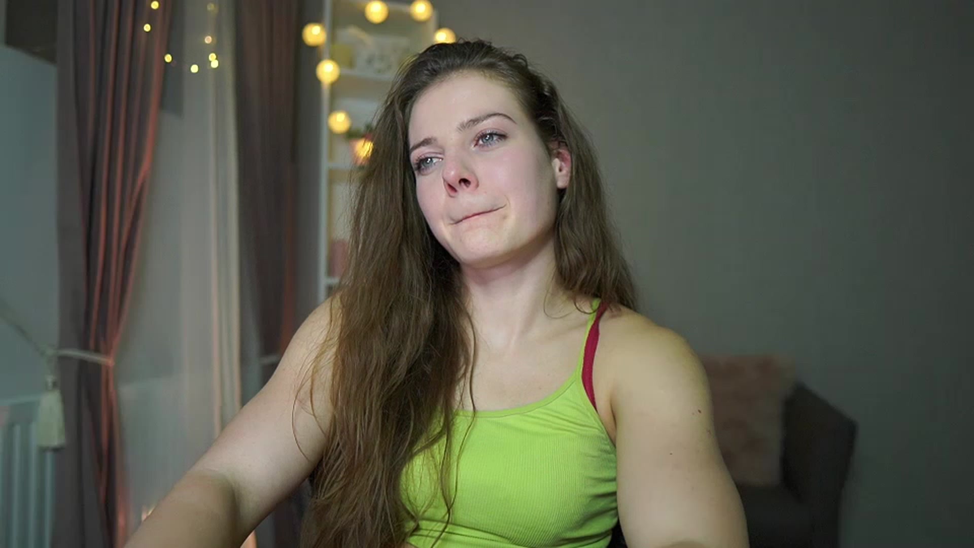 Gallery image thumbnail from Elly_Malkova_'s myfreecams stream on, 02/13/2023, 20:35 image 18 of 20