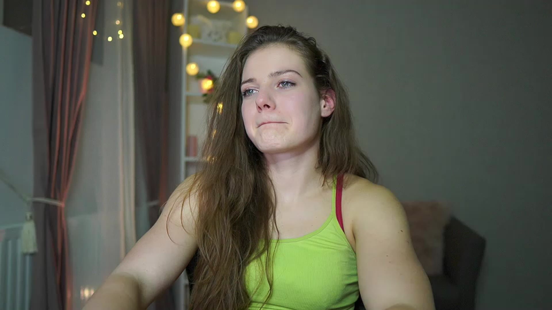 Gallery image thumbnail from Elly_Malkova_'s myfreecams stream on, 02/13/2023, 20:35 image 19 of 20