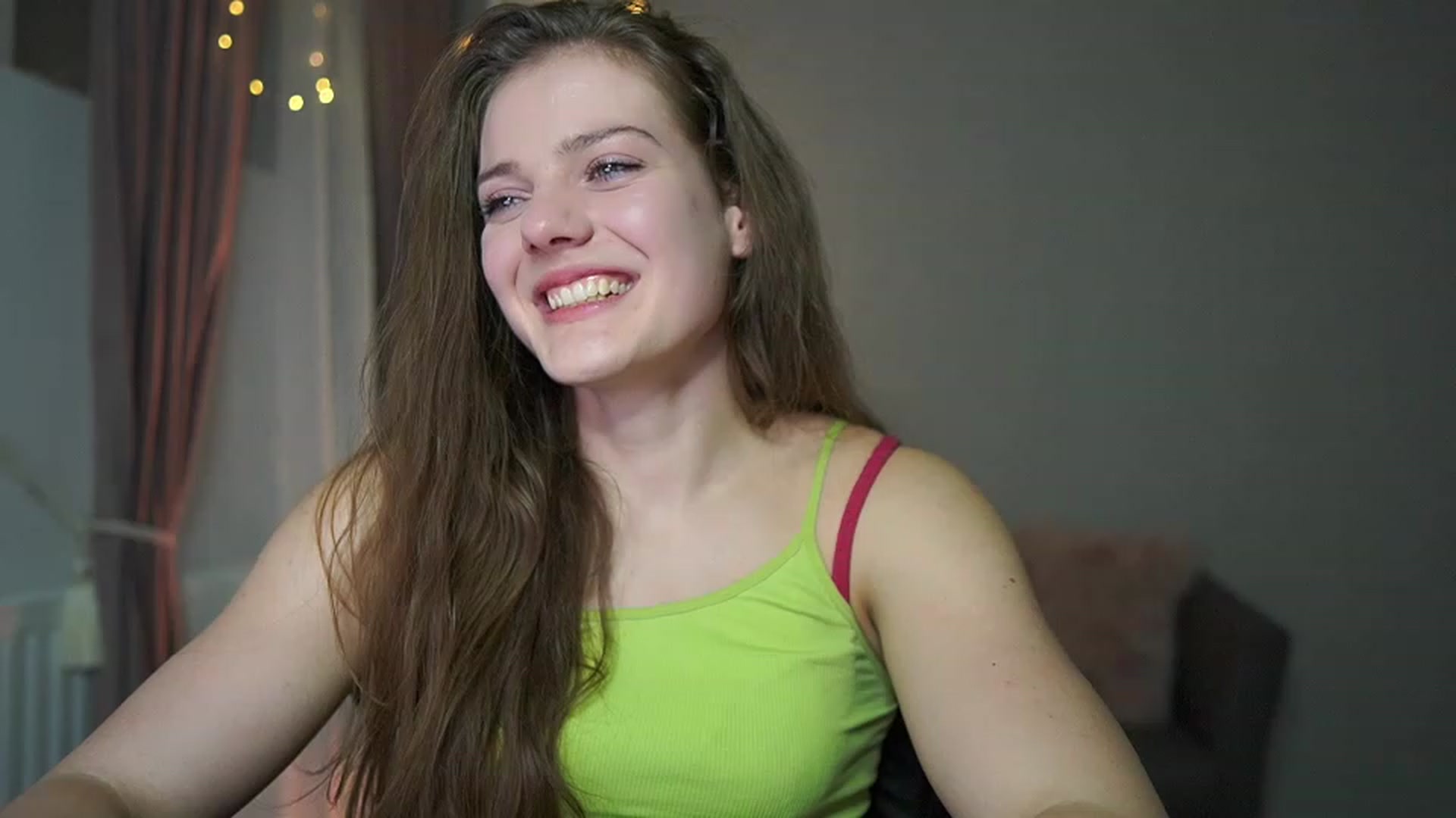 Gallery image thumbnail from Elly_Malkova_'s myfreecams stream on, 02/13/2023, 20:35 image 6 of 20