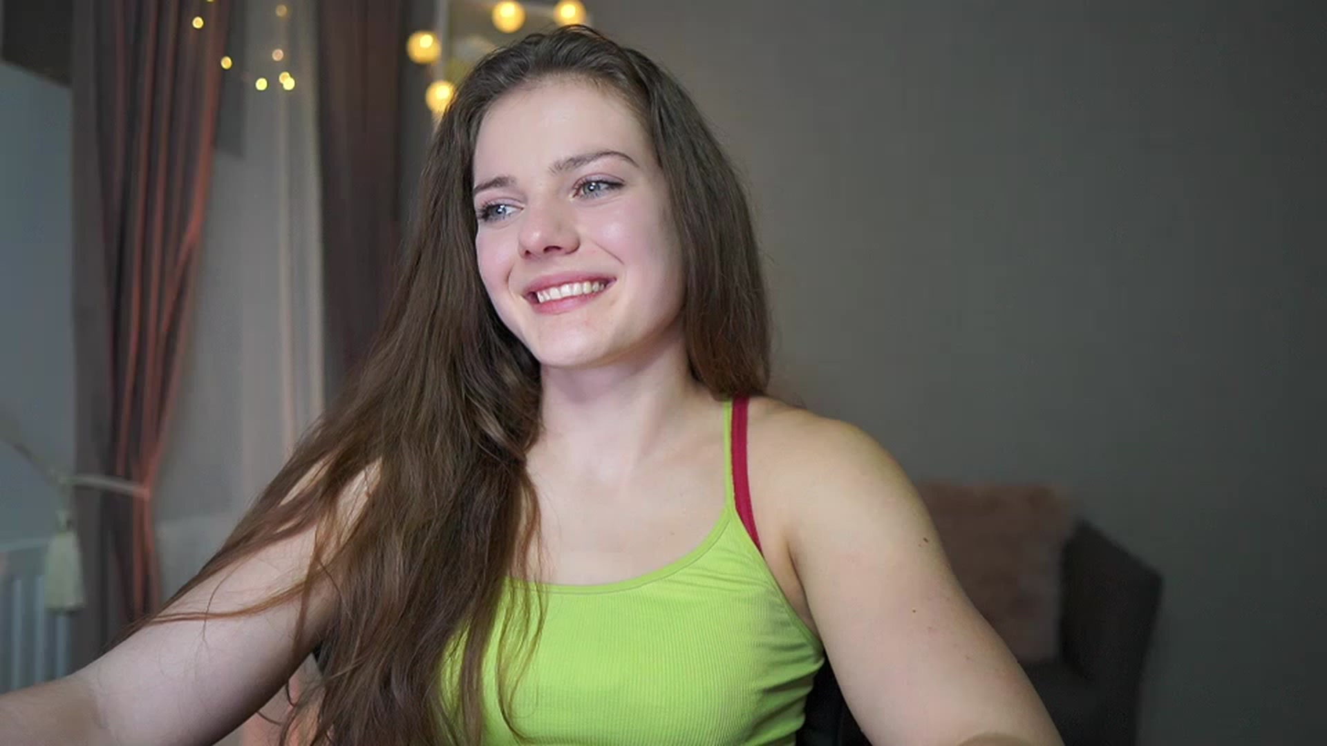 Gallery image thumbnail from Elly_Malkova_'s myfreecams stream on, 02/13/2023, 21:28 image 2 of 20
