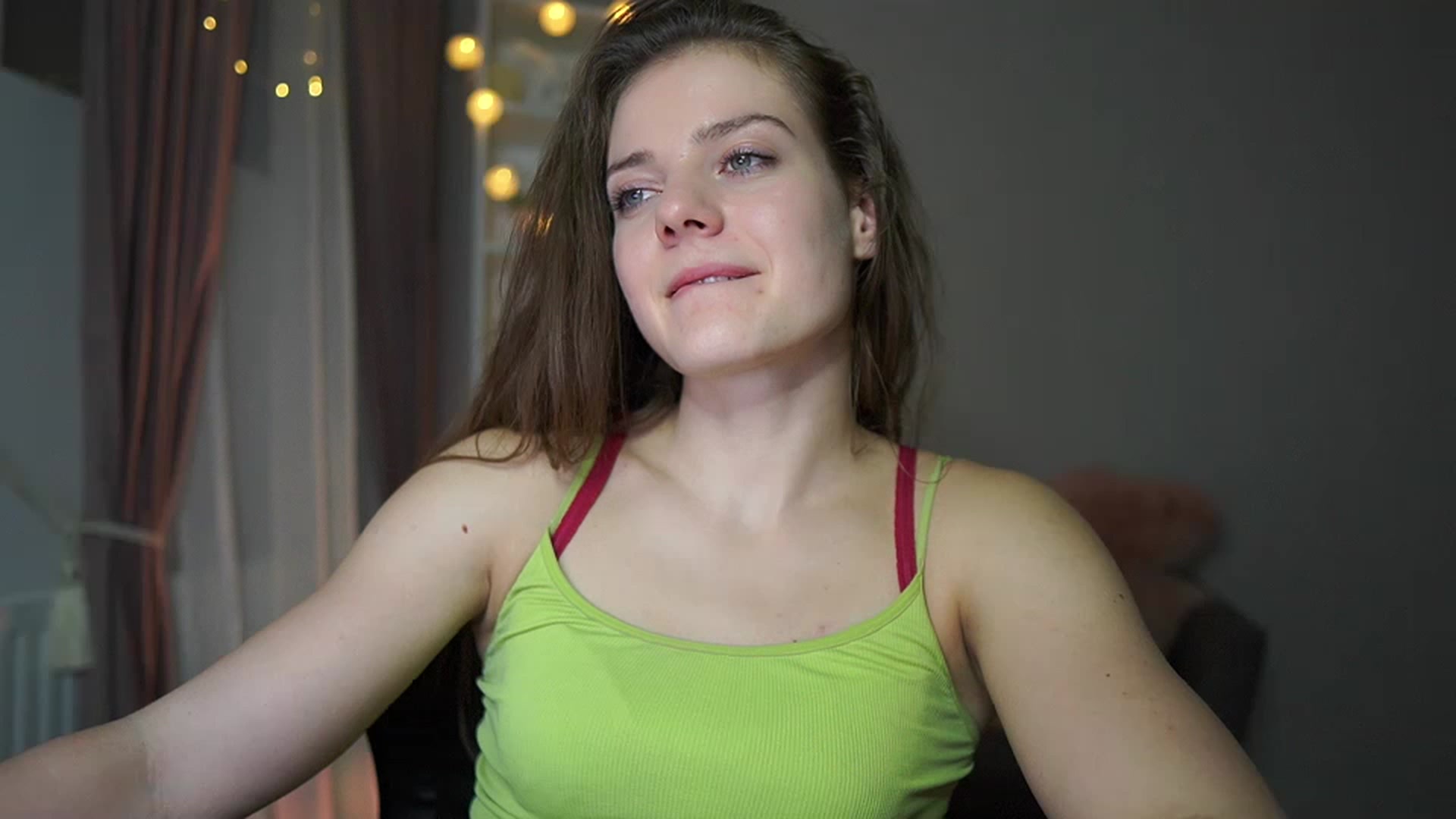 Gallery image thumbnail from Elly_Malkova_'s myfreecams stream on, 02/14/2023, 24:25 image 20 of 20