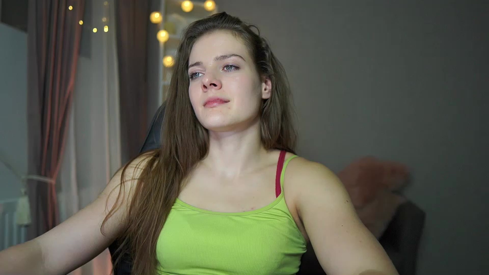 Gallery image thumbnail from Elly_Malkova_'s myfreecams stream on, 02/14/2023, 24:25 image 11 of 20