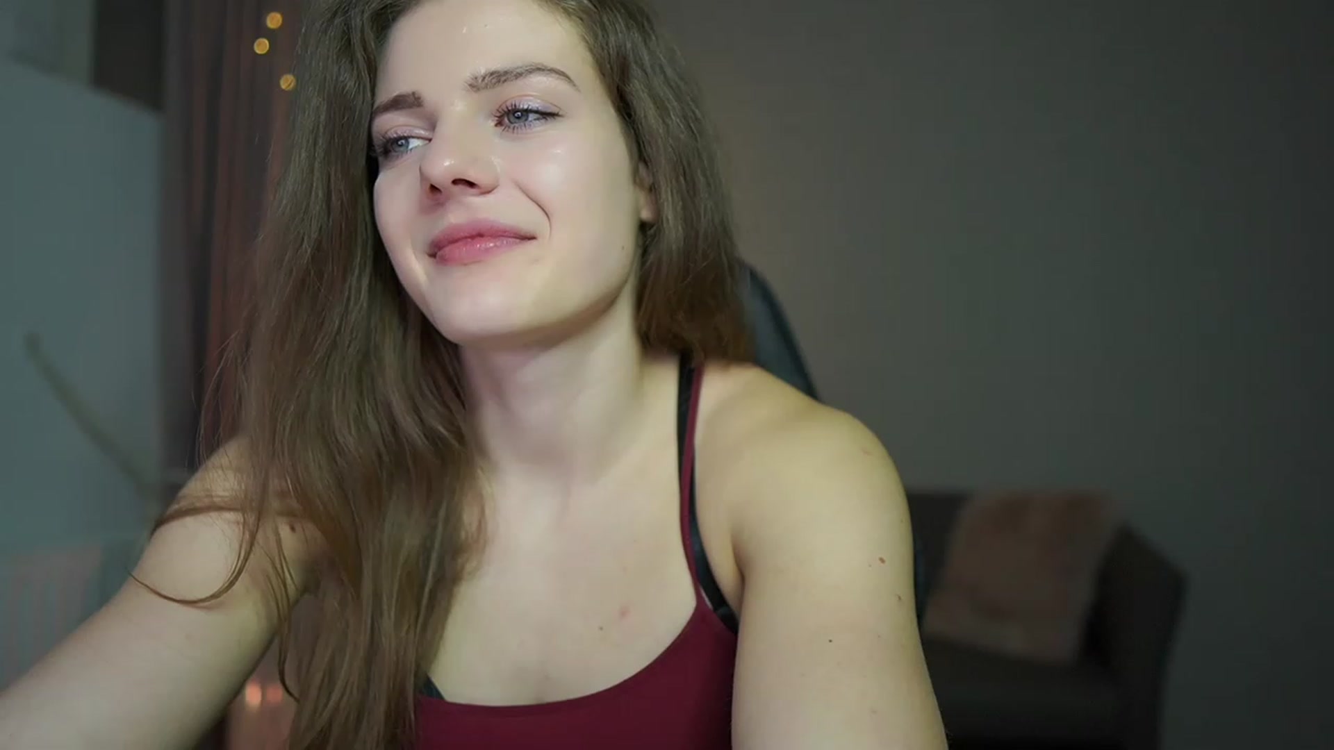 Gallery image thumbnail from Elly_Malkova_'s myfreecams stream on, 02/14/2023, 17:35 image 14 of 20