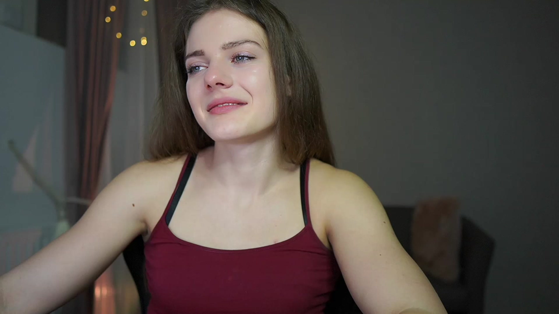 Gallery image thumbnail from Elly_Malkova_'s myfreecams stream on, 02/14/2023, 18:32 image 3 of 20