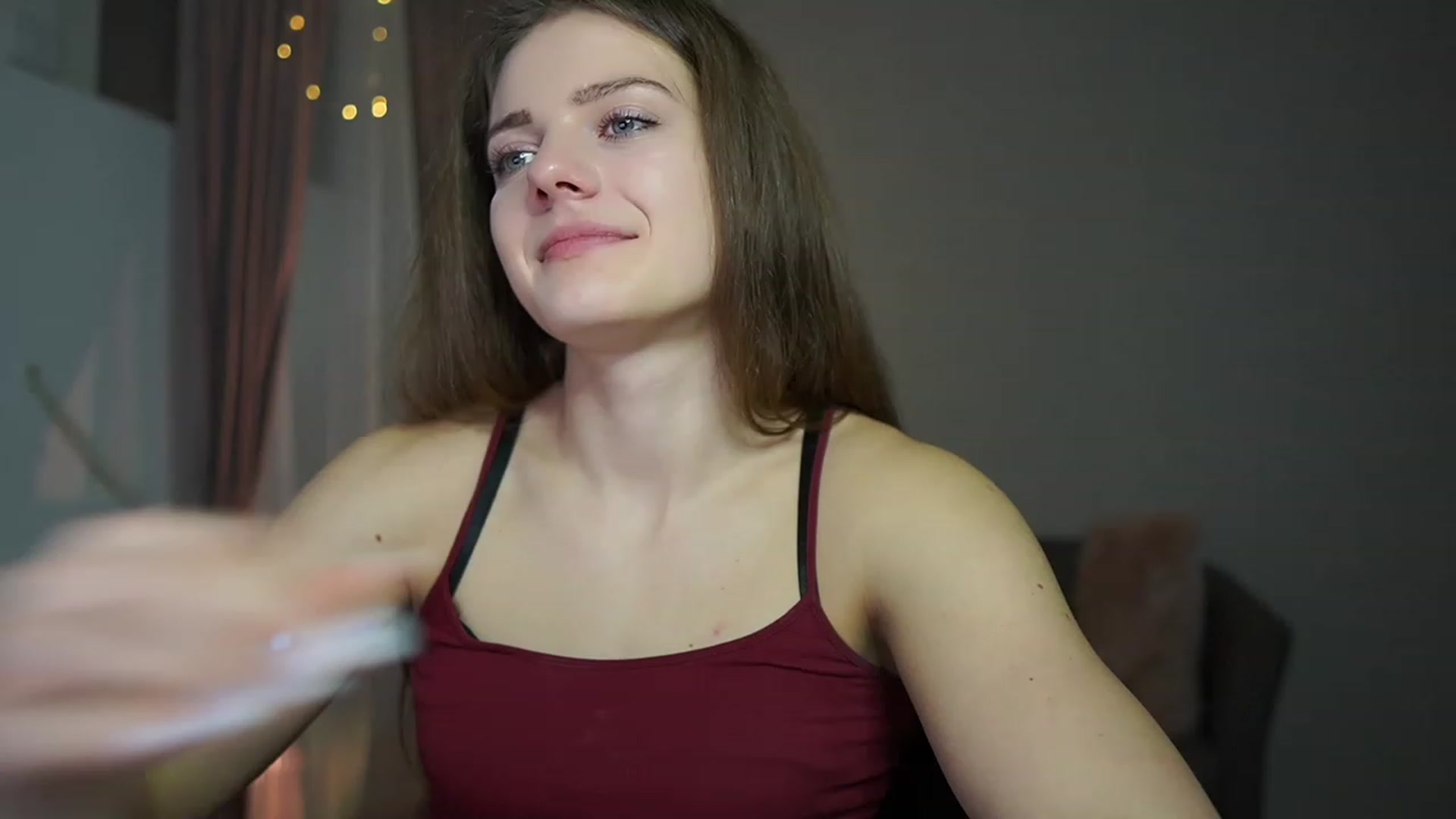 Gallery image thumbnail from Elly_Malkova_'s myfreecams stream on, 02/14/2023, 18:32 image 10 of 20