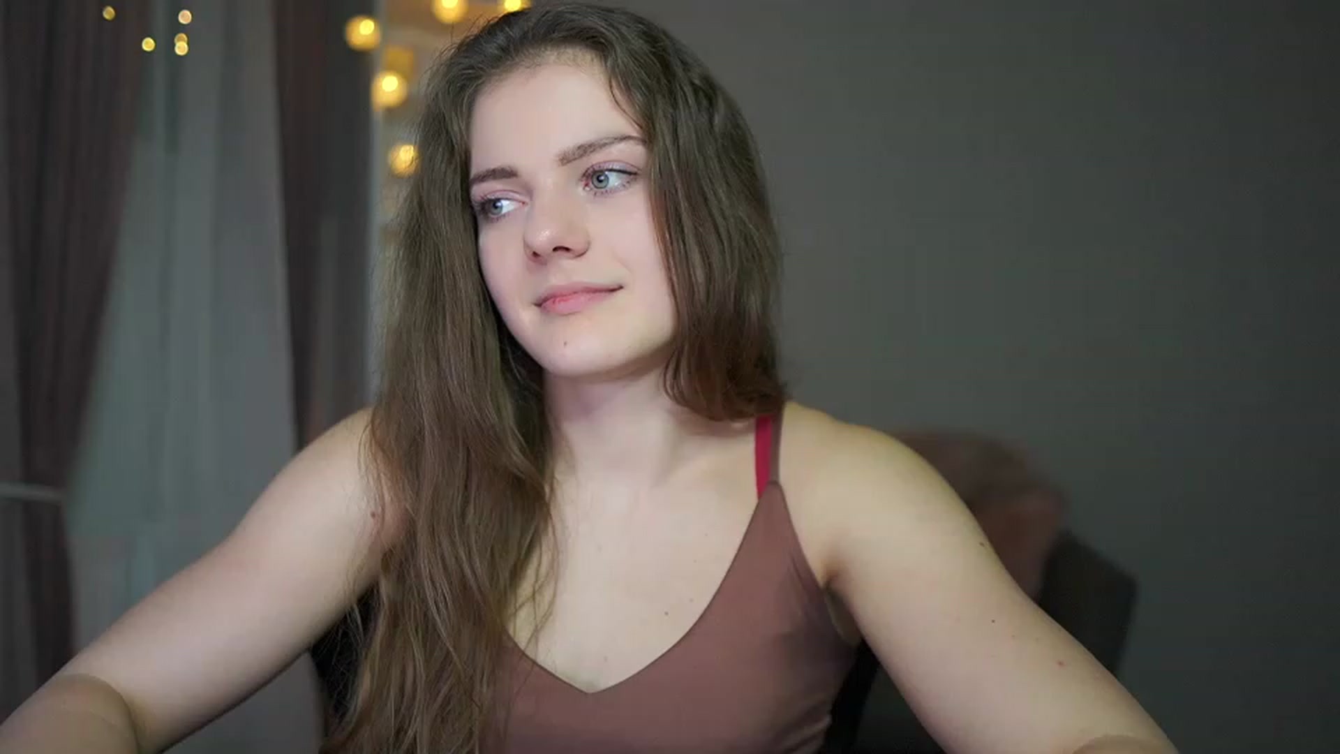Gallery image thumbnail from Elly_Malkova_'s myfreecams stream on, 02/20/2023, 21:56 image 7 of 20
