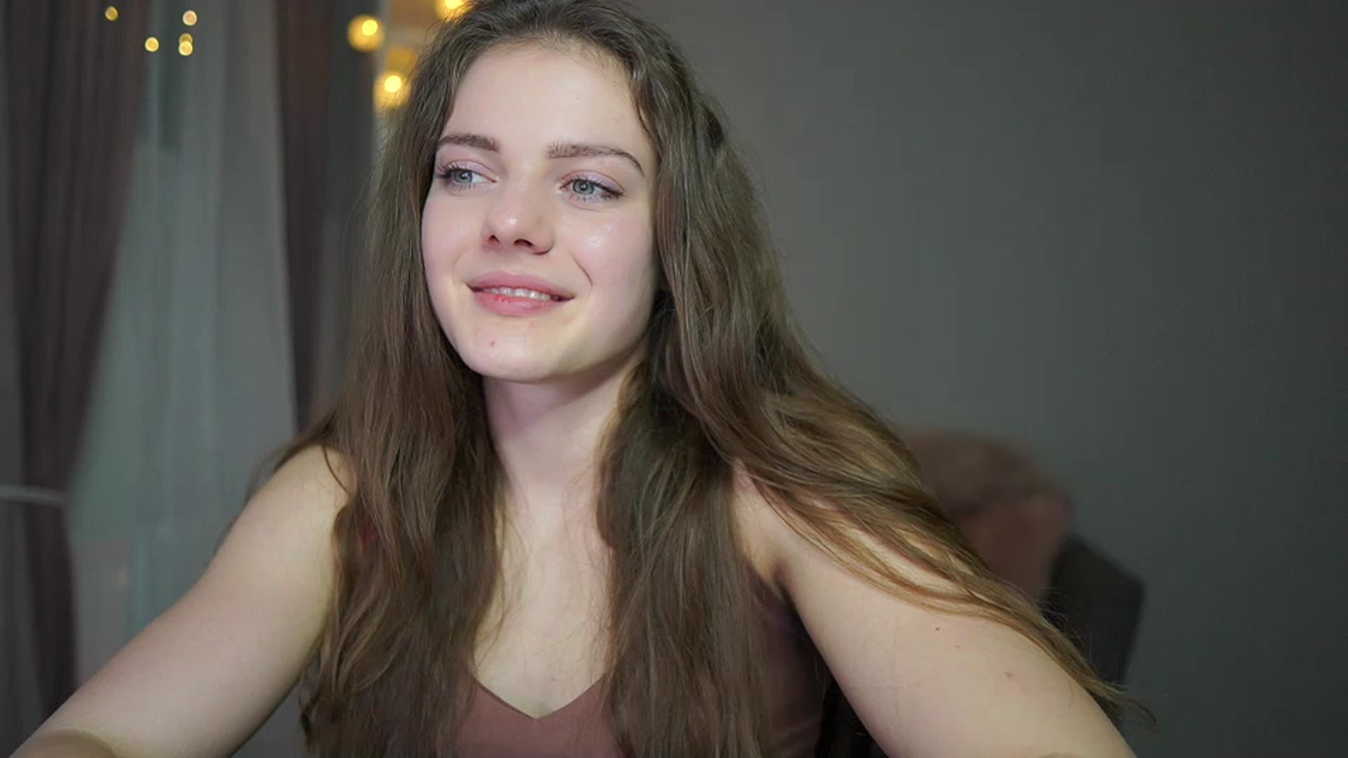 Gallery image thumbnail from Elly_Malkova_'s myfreecams stream on, 02/20/2023, 21:56 image 8 of 20