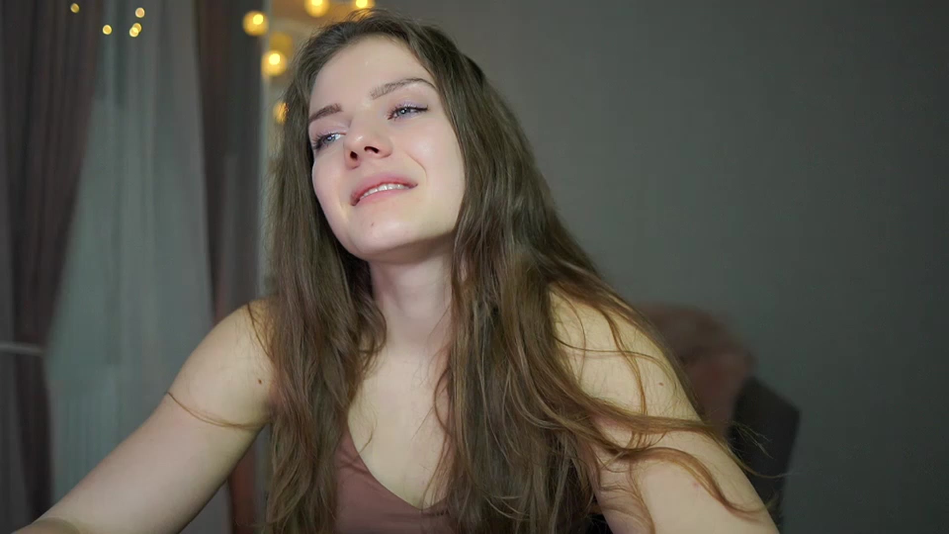 Gallery image thumbnail from Elly_Malkova_'s myfreecams stream on, 02/20/2023, 23:07 image 1 of 20