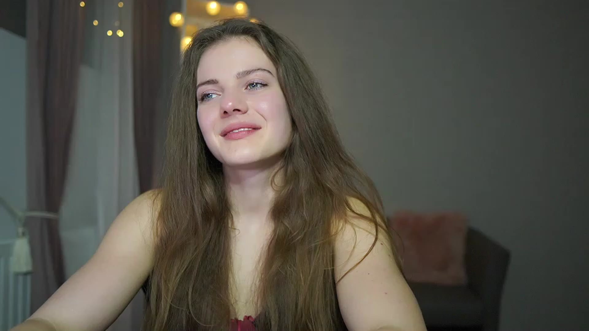 Gallery image thumbnail from Elly_Malkova_'s myfreecams stream on, 02/22/2023, 21:35 image 6 of 20