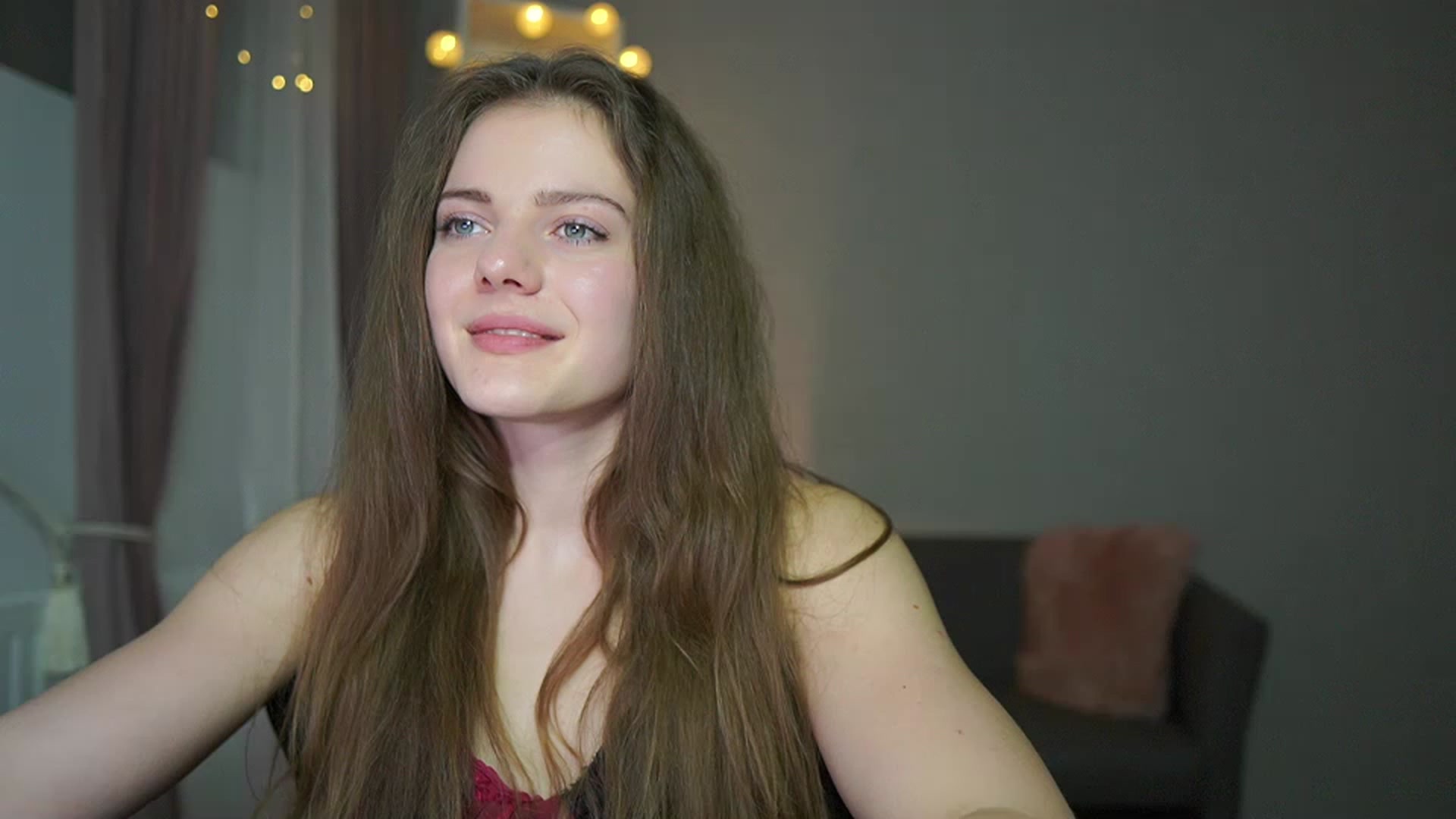 Gallery image thumbnail from Elly_Malkova_'s myfreecams stream on, 02/22/2023, 21:35 image 18 of 20