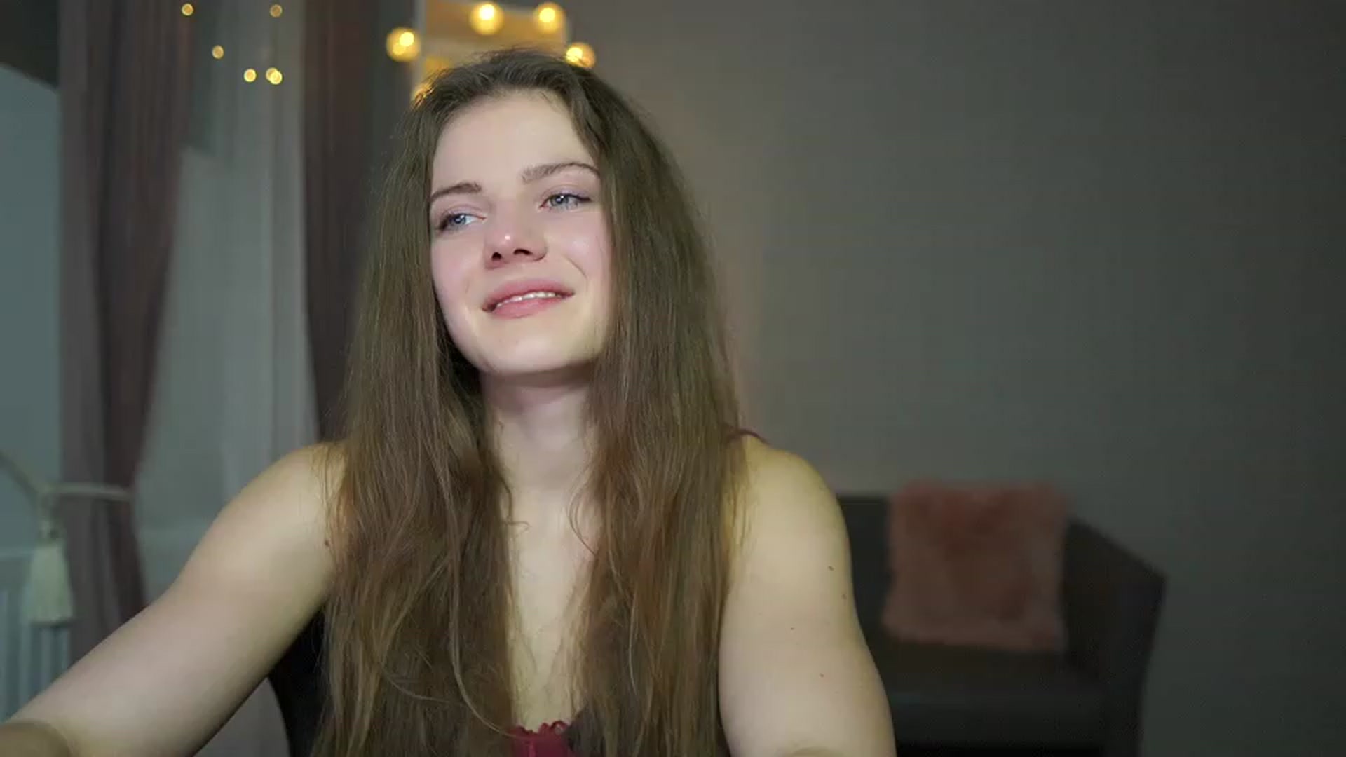 Gallery image thumbnail from Elly_Malkova_'s myfreecams stream on, 02/22/2023, 21:35 image 5 of 20