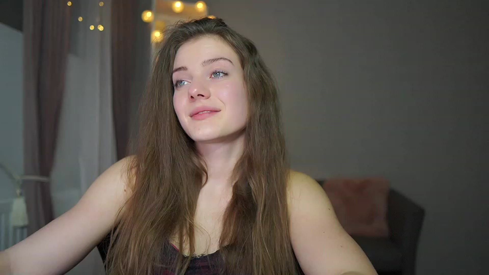 Gallery image thumbnail from Elly_Malkova_'s myfreecams stream on, 02/22/2023, 21:35 image 13 of 20